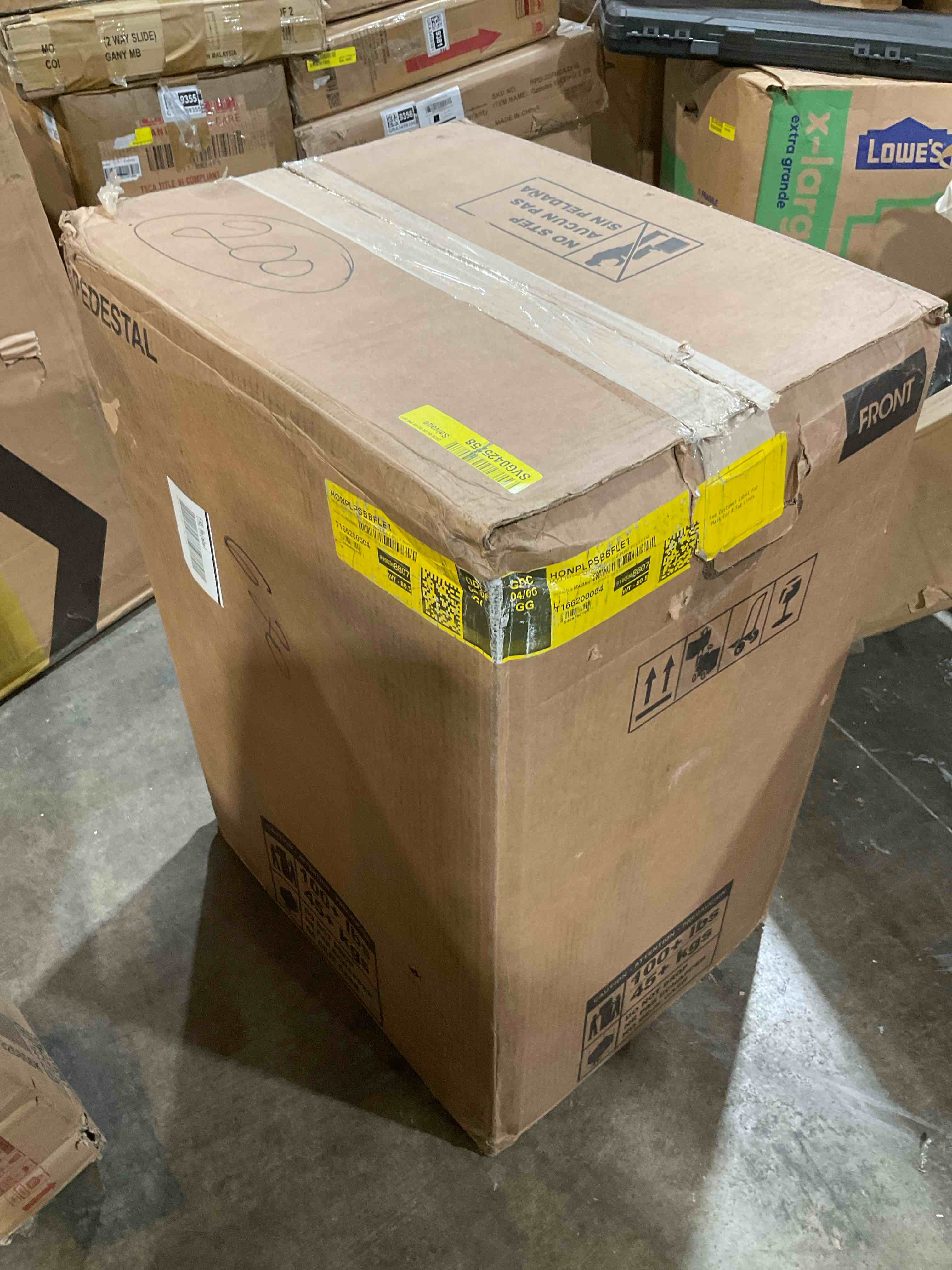 https://s3.amazonaws.com/lotting-images-prod/bidfta/GRA3459385_1777561536867.jpeg
