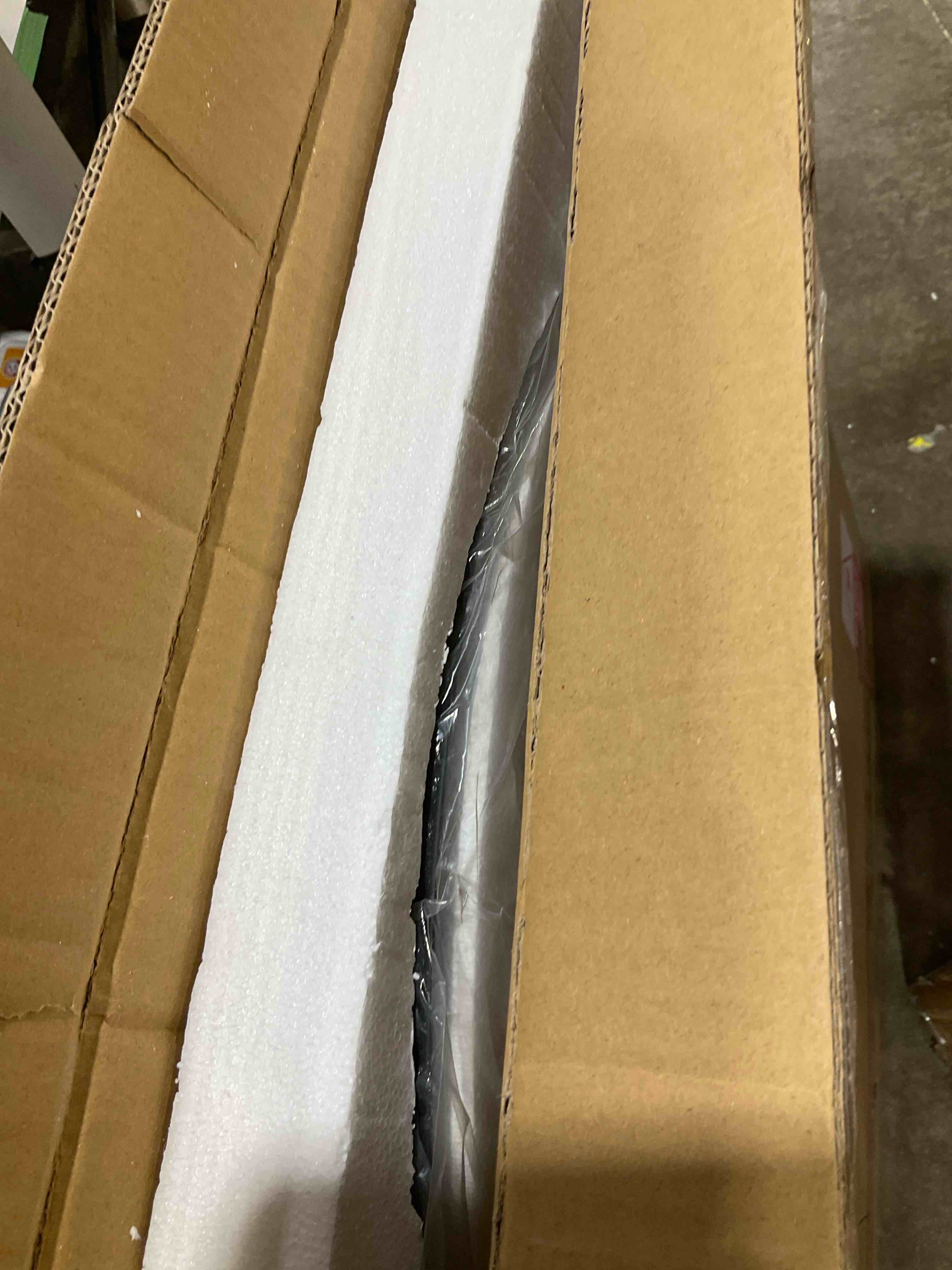 https://s3.amazonaws.com/lotting-images-prod/bidfta/GRA3459439_1777670704331.jpeg