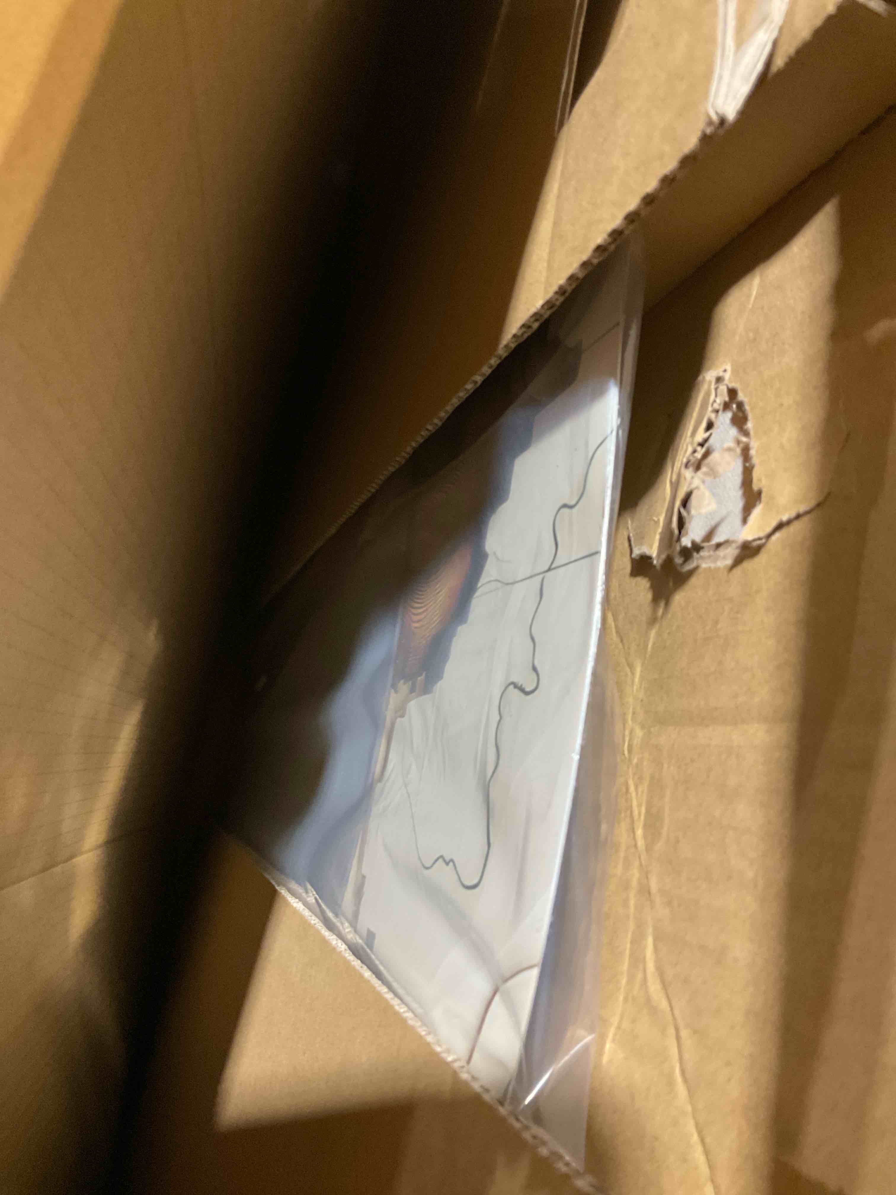 https://s3.amazonaws.com/lotting-images-prod/bidfta/GRA3459440_1777670939346.jpeg