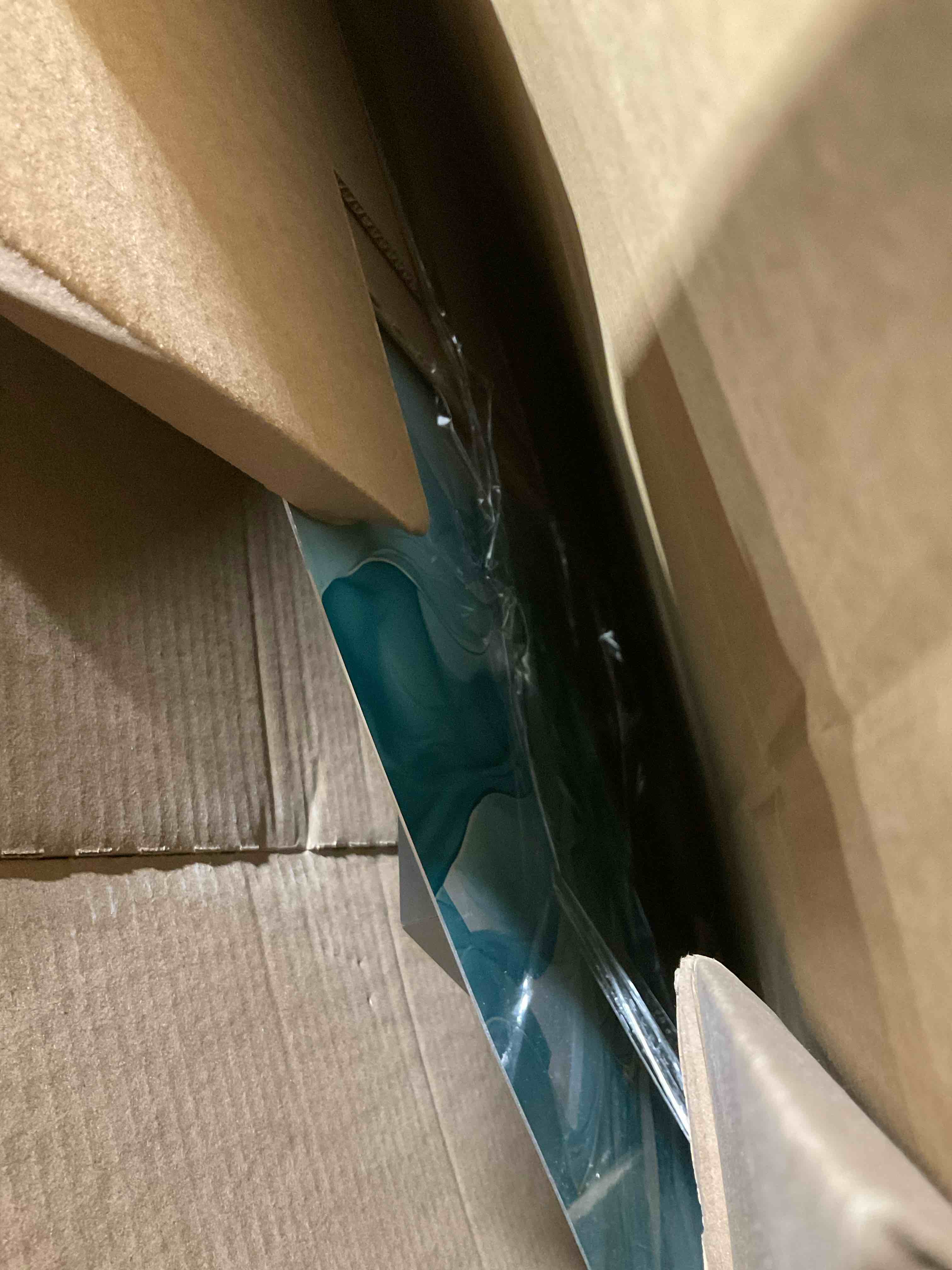 https://s3.amazonaws.com/lotting-images-prod/bidfta/GRA3459474_1777922158948.jpeg