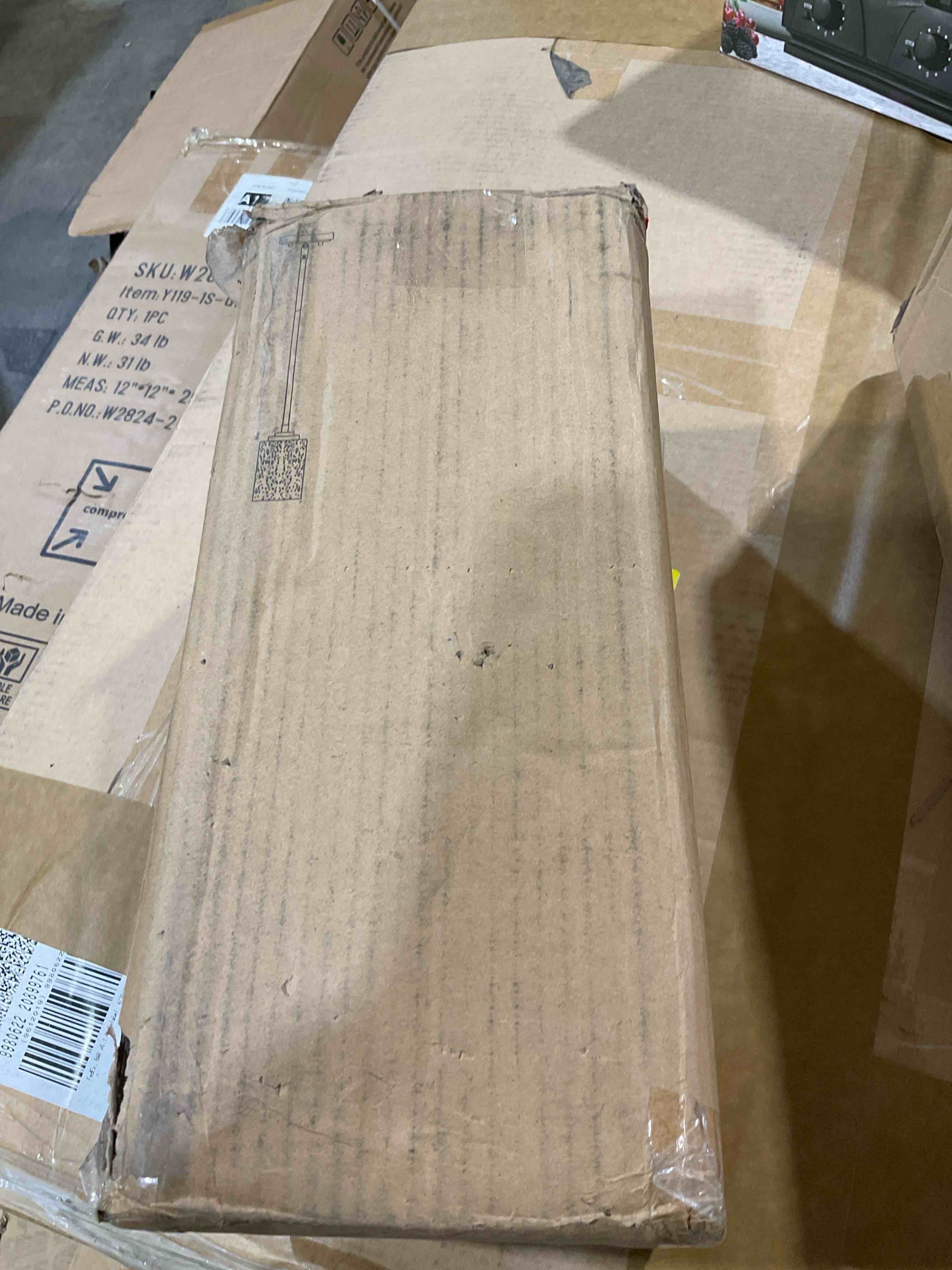 https://s3.amazonaws.com/lotting-images-prod/bidfta/GRA3459577_1778275661069.jpeg