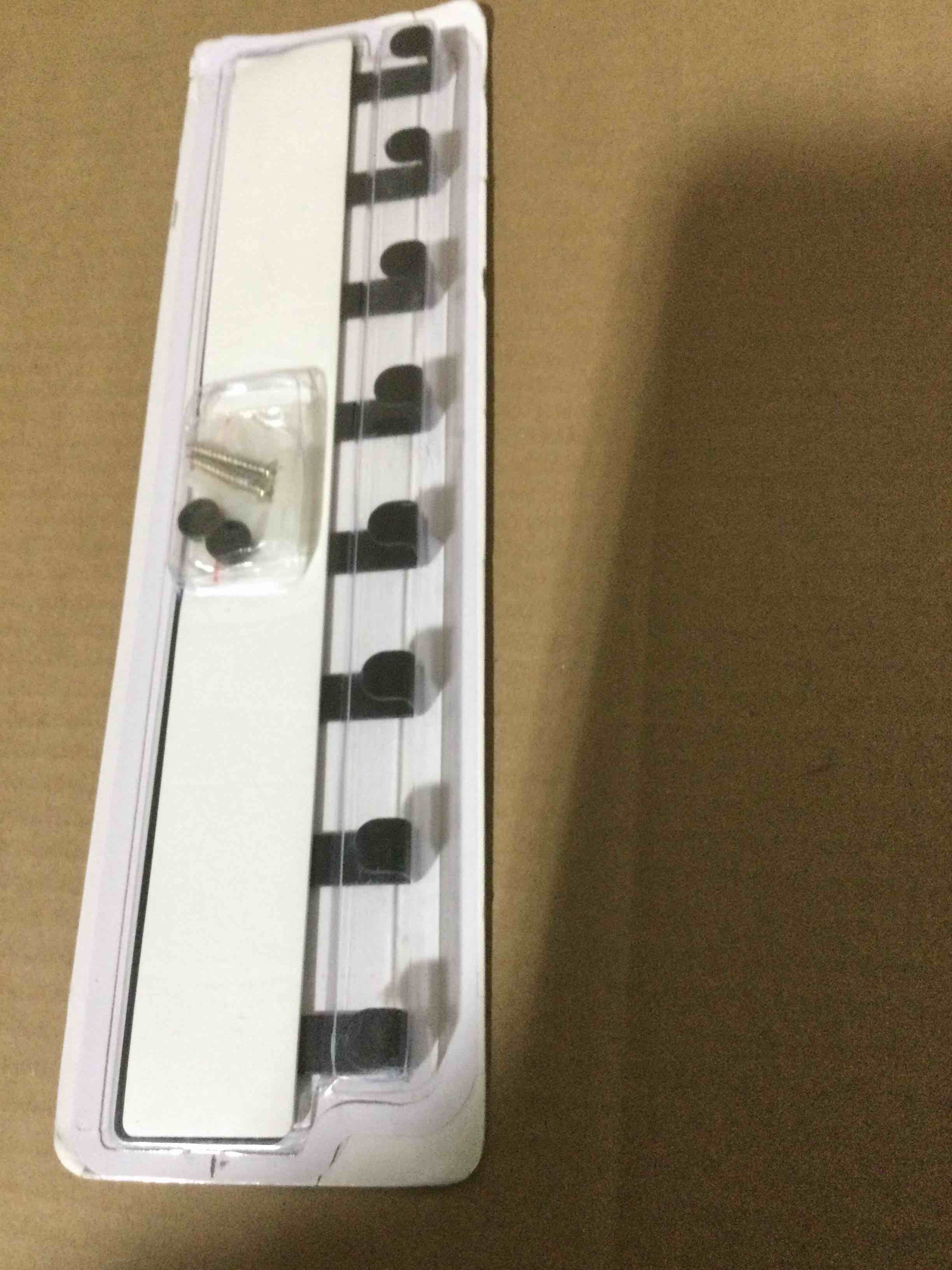 Condition photo showing New/Like New for VIS'V Key Holder Wall Mount, Large Metal Self Adhesive Key Hanger with 4 Hooks, No Drilling, Extra Adhesive Strip, Black