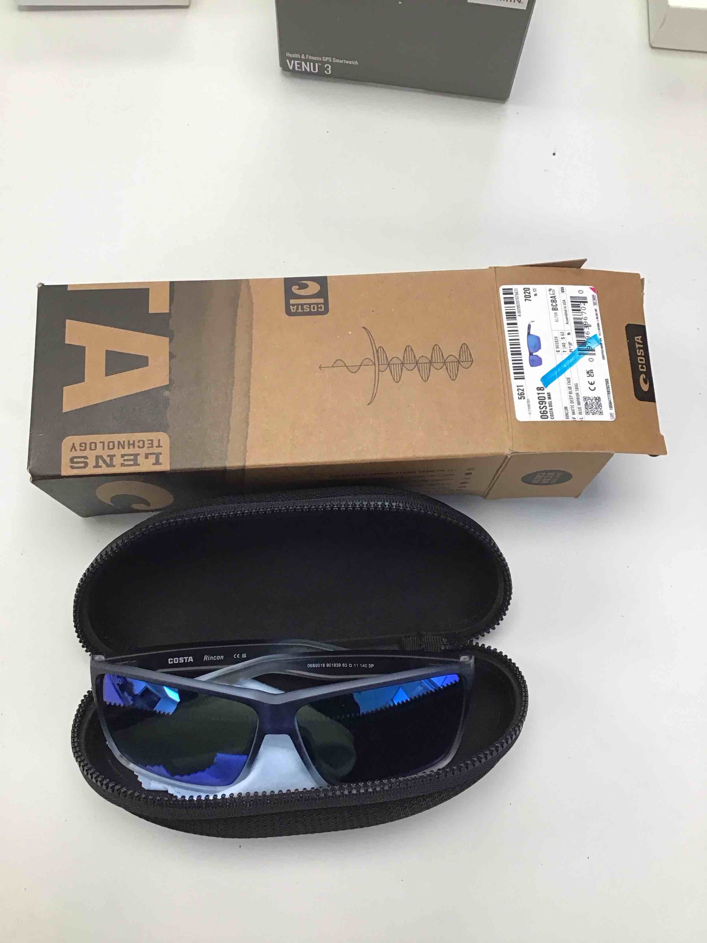 Condition photo showing New/Like New for Costa Del Mar Men's Polarized Sunglasses, Rincon