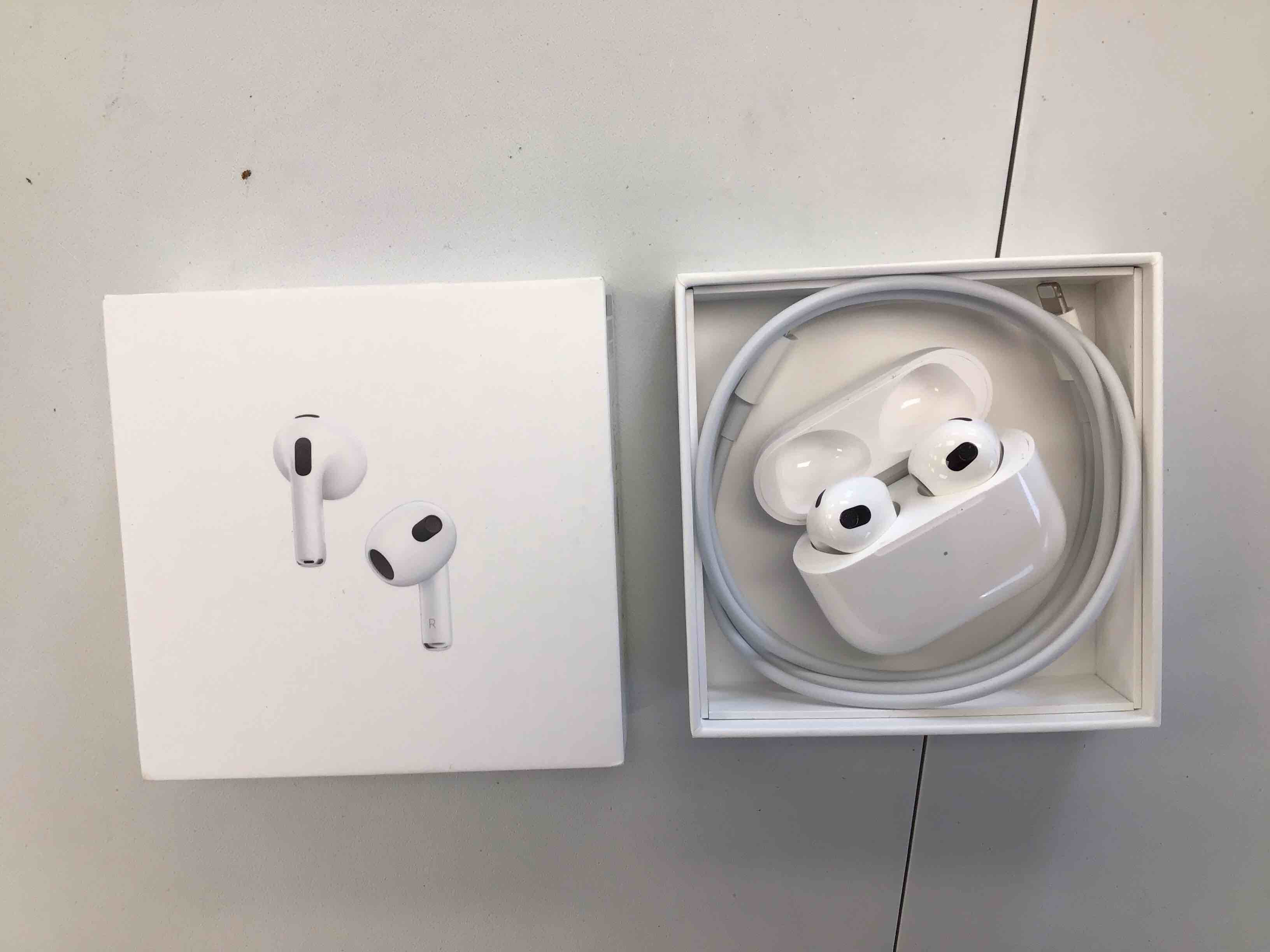 Condition photo showing Good Condition for Apple - AirPods (3rd generation) with Lightning Charging Case - White