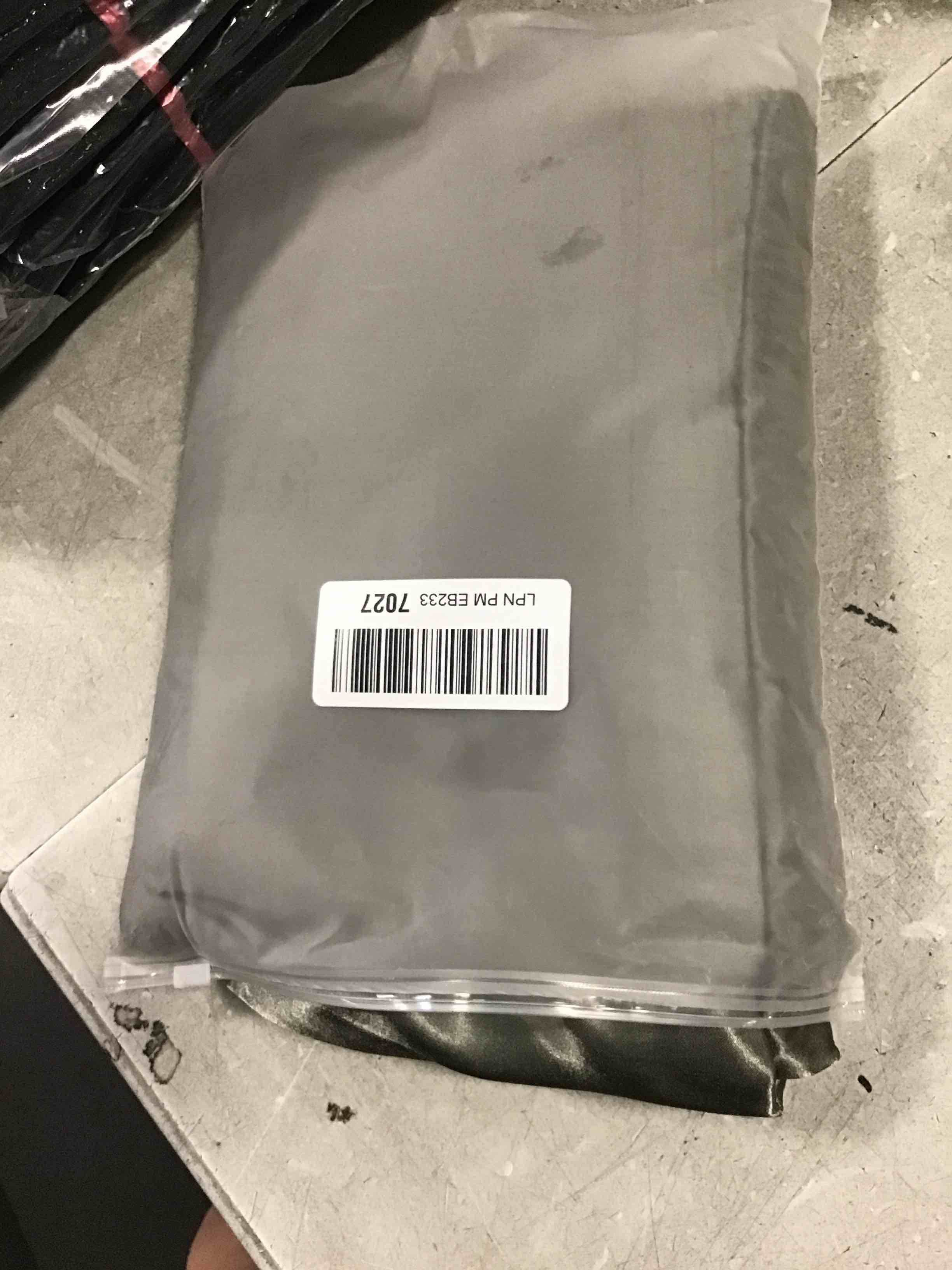 https://s3.amazonaws.com/lotting-images-prod/bidfta/GRA3520061_1748957727849.jpeg