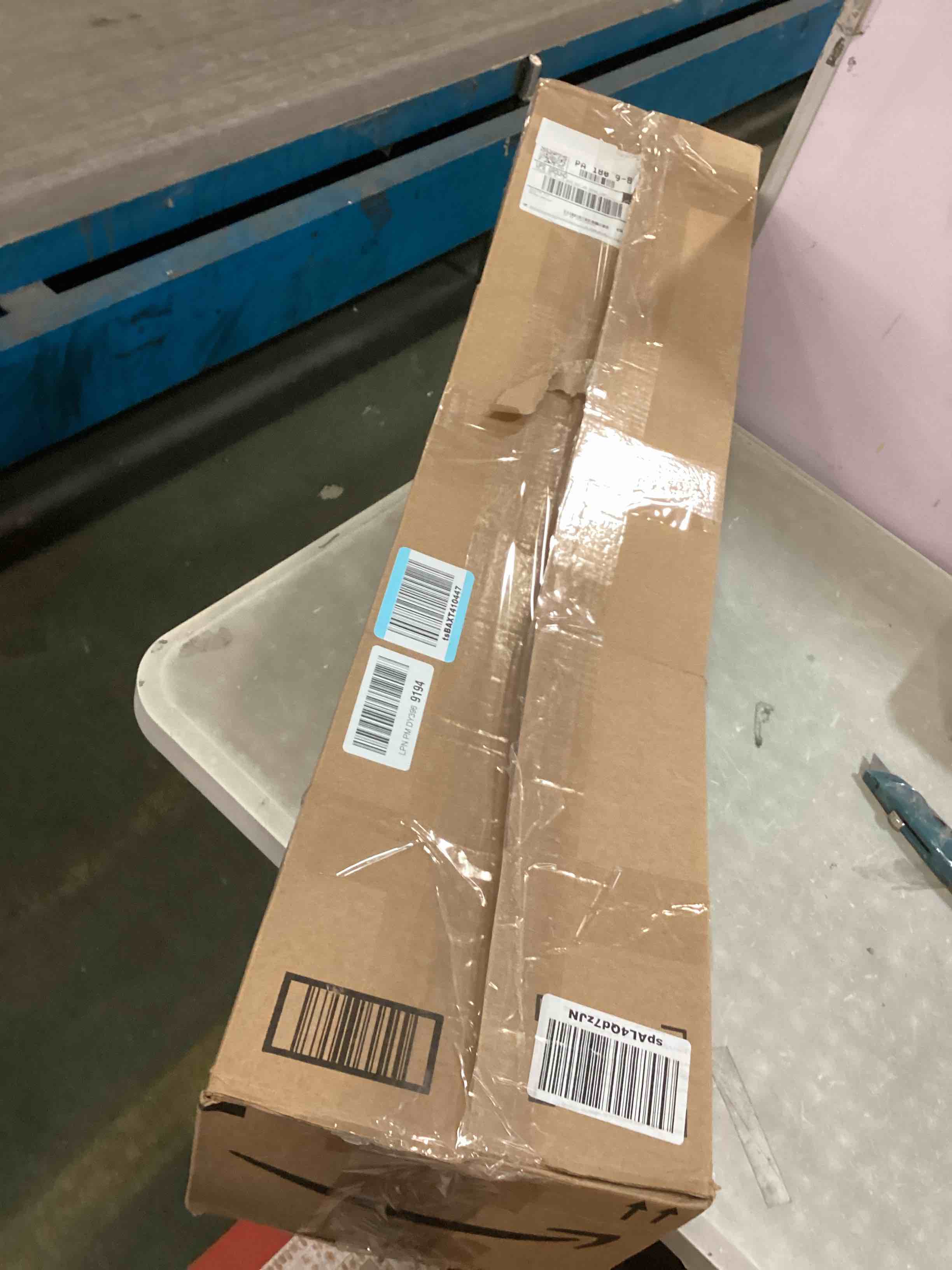 https://s3.amazonaws.com/lotting-images-prod/bidfta/GRA3520229_1749039697159.jpeg