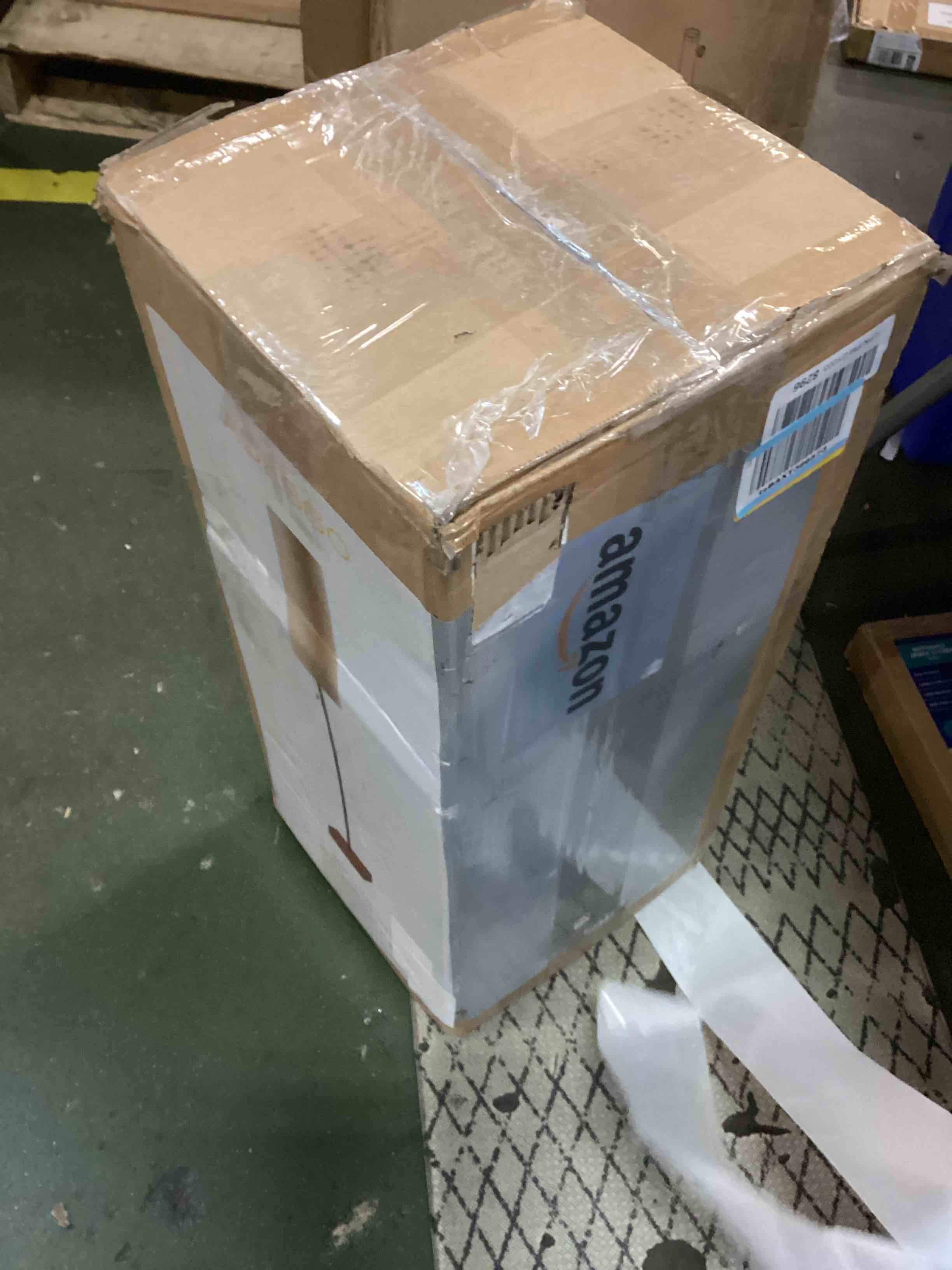 https://s3.amazonaws.com/lotting-images-prod/bidfta/GRA3520408_1749128269145.jpeg