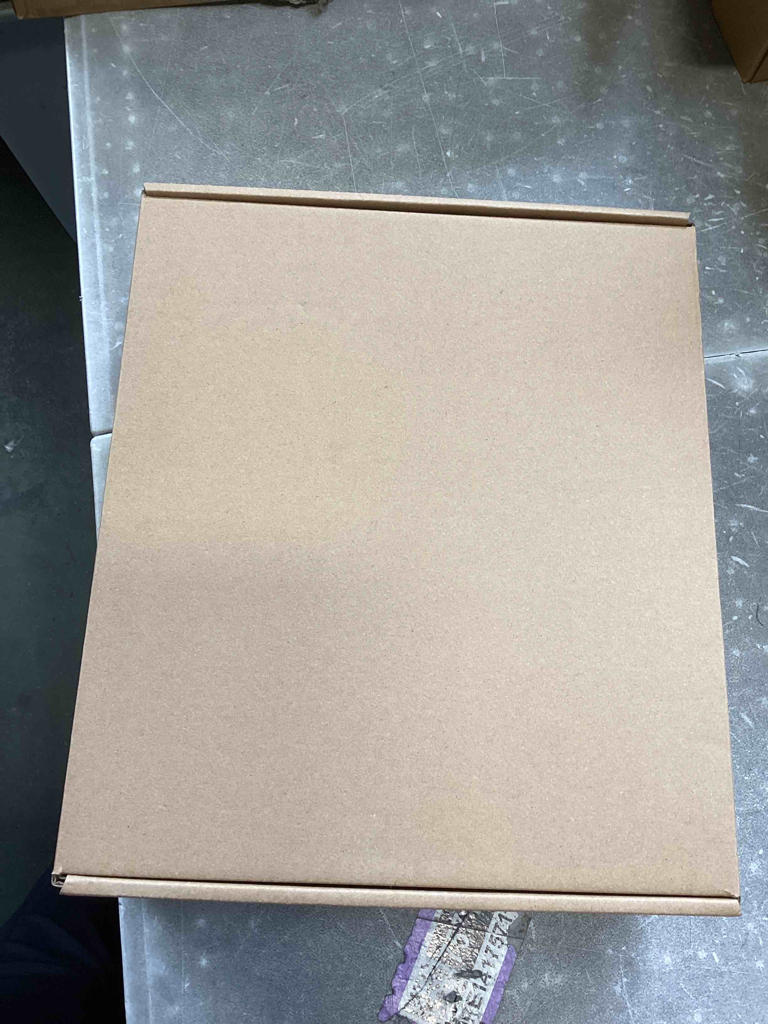 https://s3.amazonaws.com/lotting-images-prod/bidfta/GRA3520645_1749149100815.jpeg