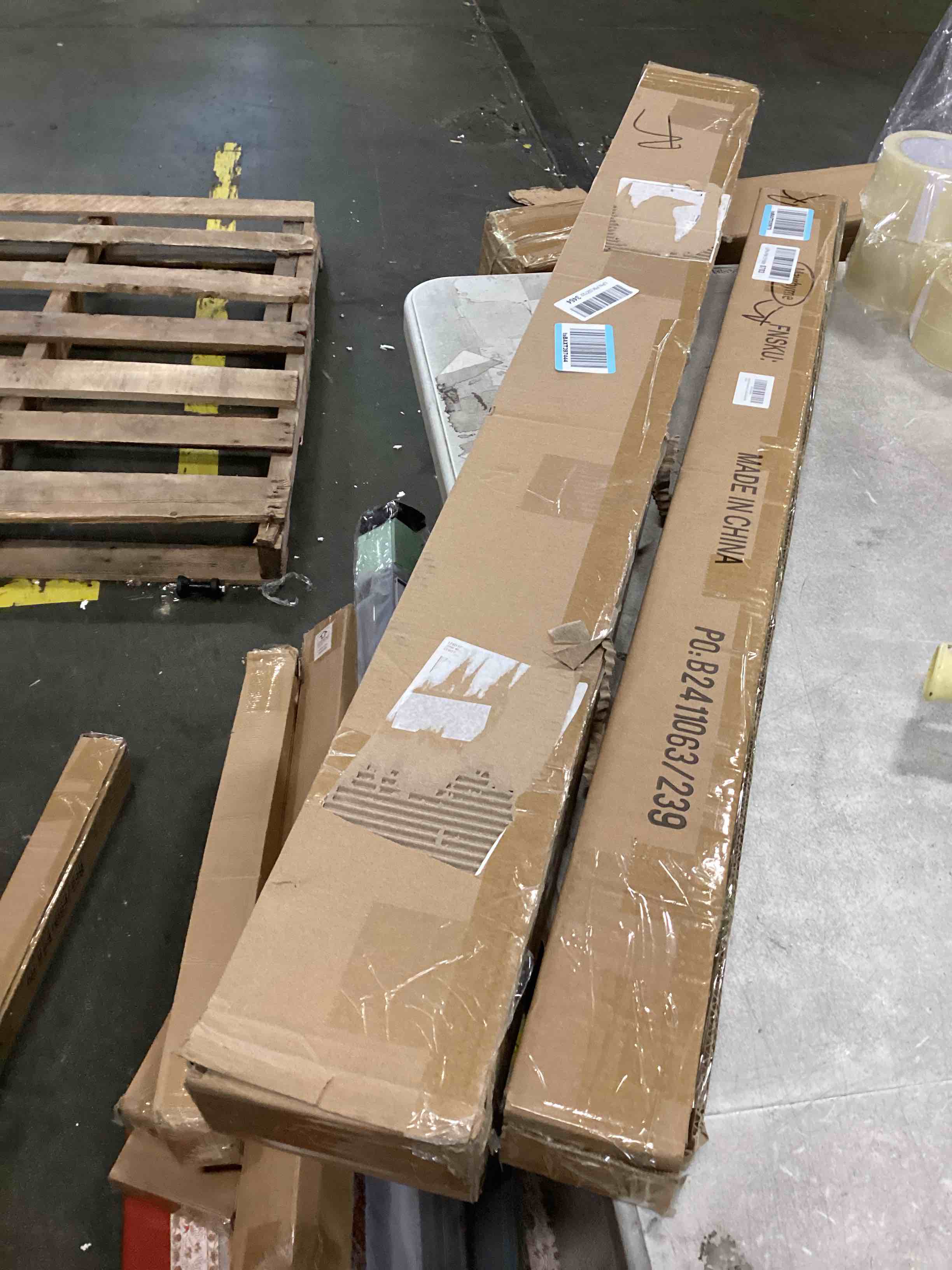 https://s3.amazonaws.com/lotting-images-prod/bidfta/GRA3521110_1749487050042.jpeg