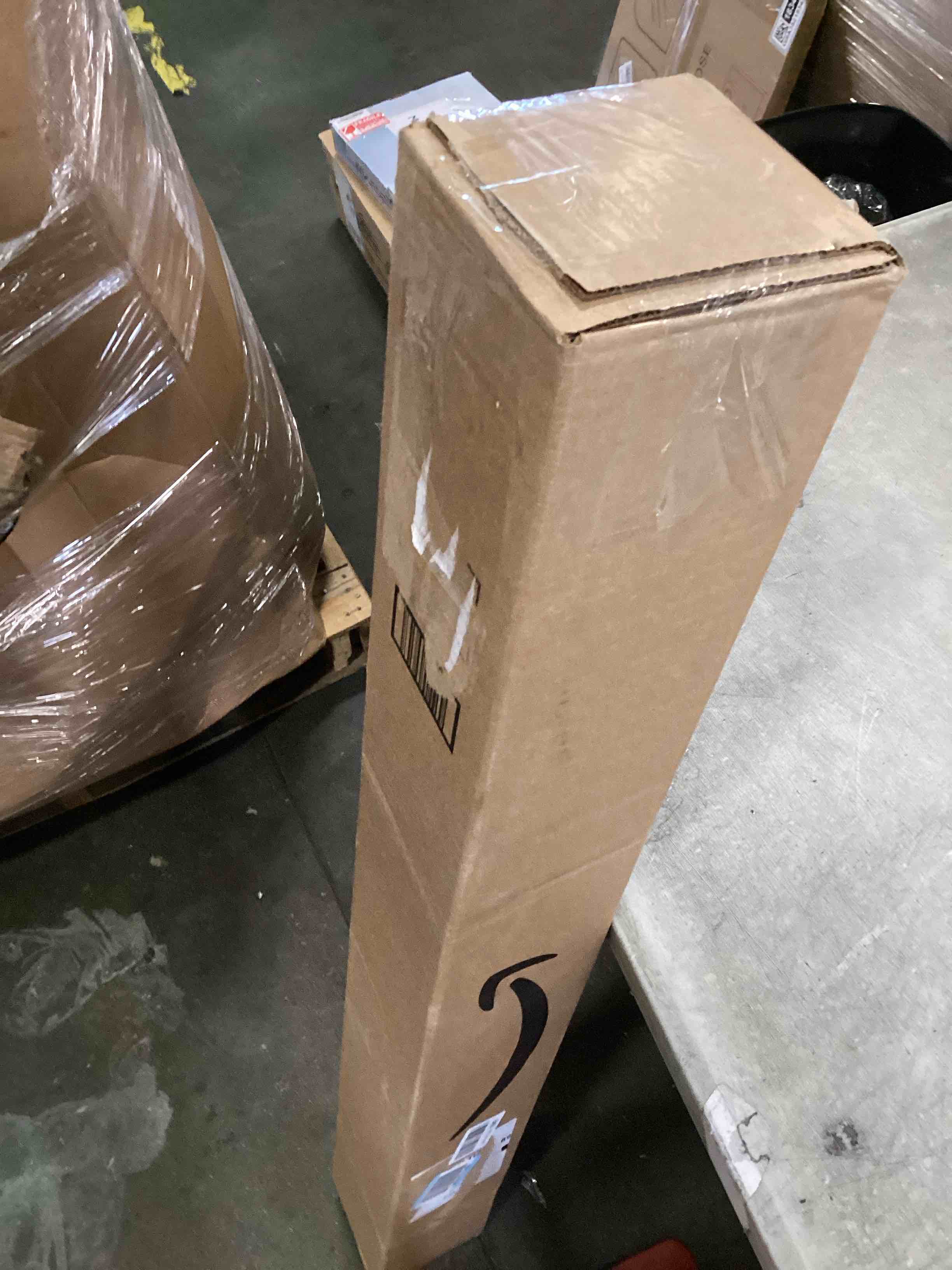 https://s3.amazonaws.com/lotting-images-prod/bidfta/GRA3521855_1749750168172.jpeg