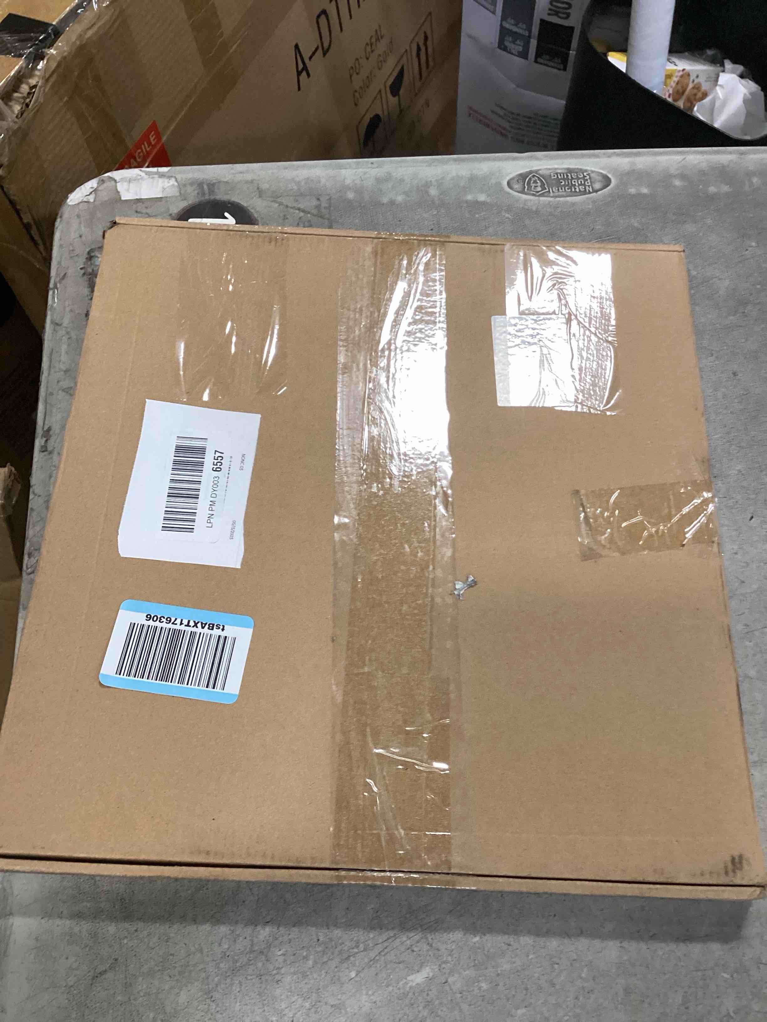 https://s3.amazonaws.com/lotting-images-prod/bidfta/GRA3521884_1749753872480.jpeg