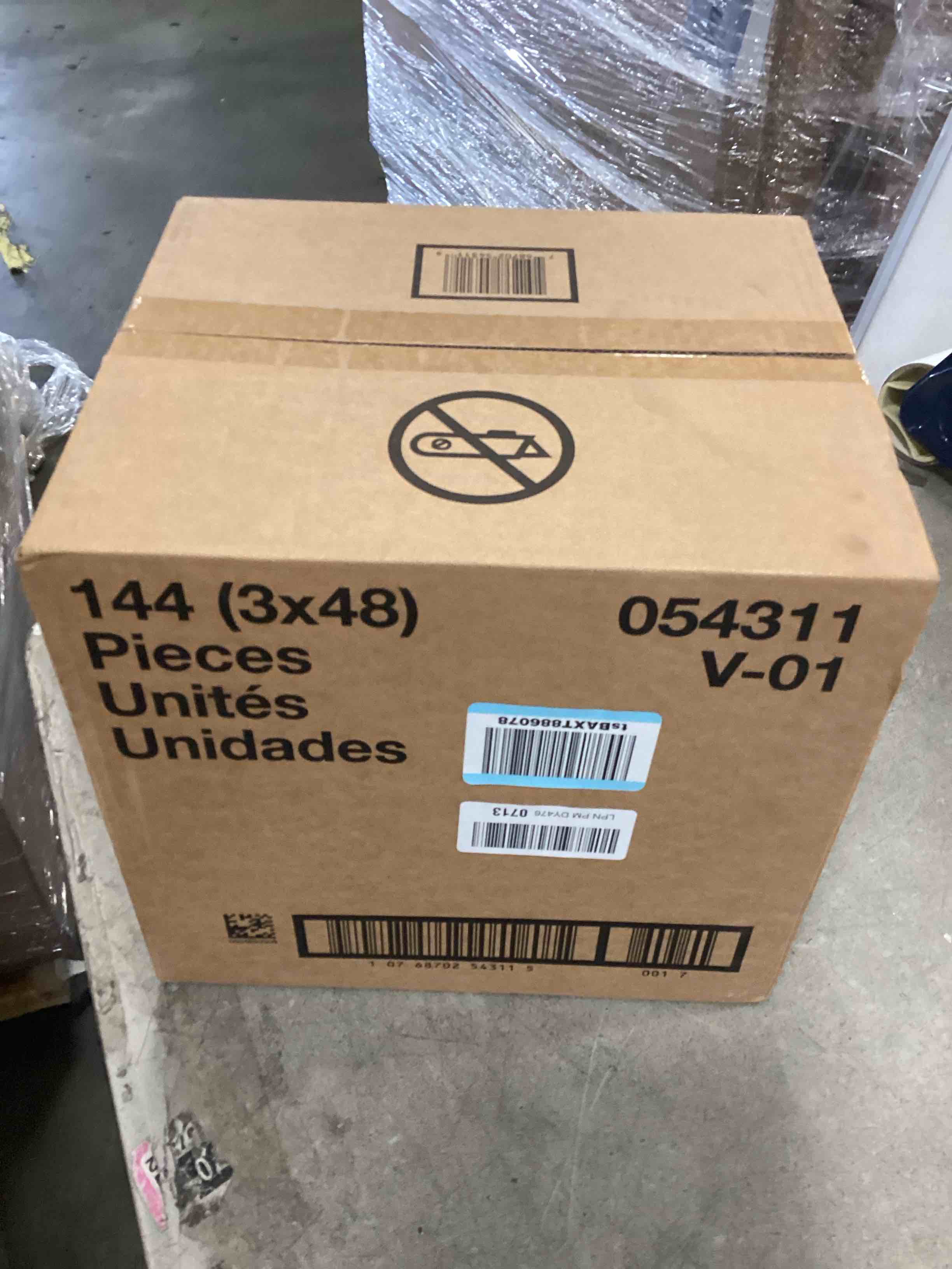 https://s3.amazonaws.com/lotting-images-prod/bidfta/GRA3521893_1749756658437.jpeg