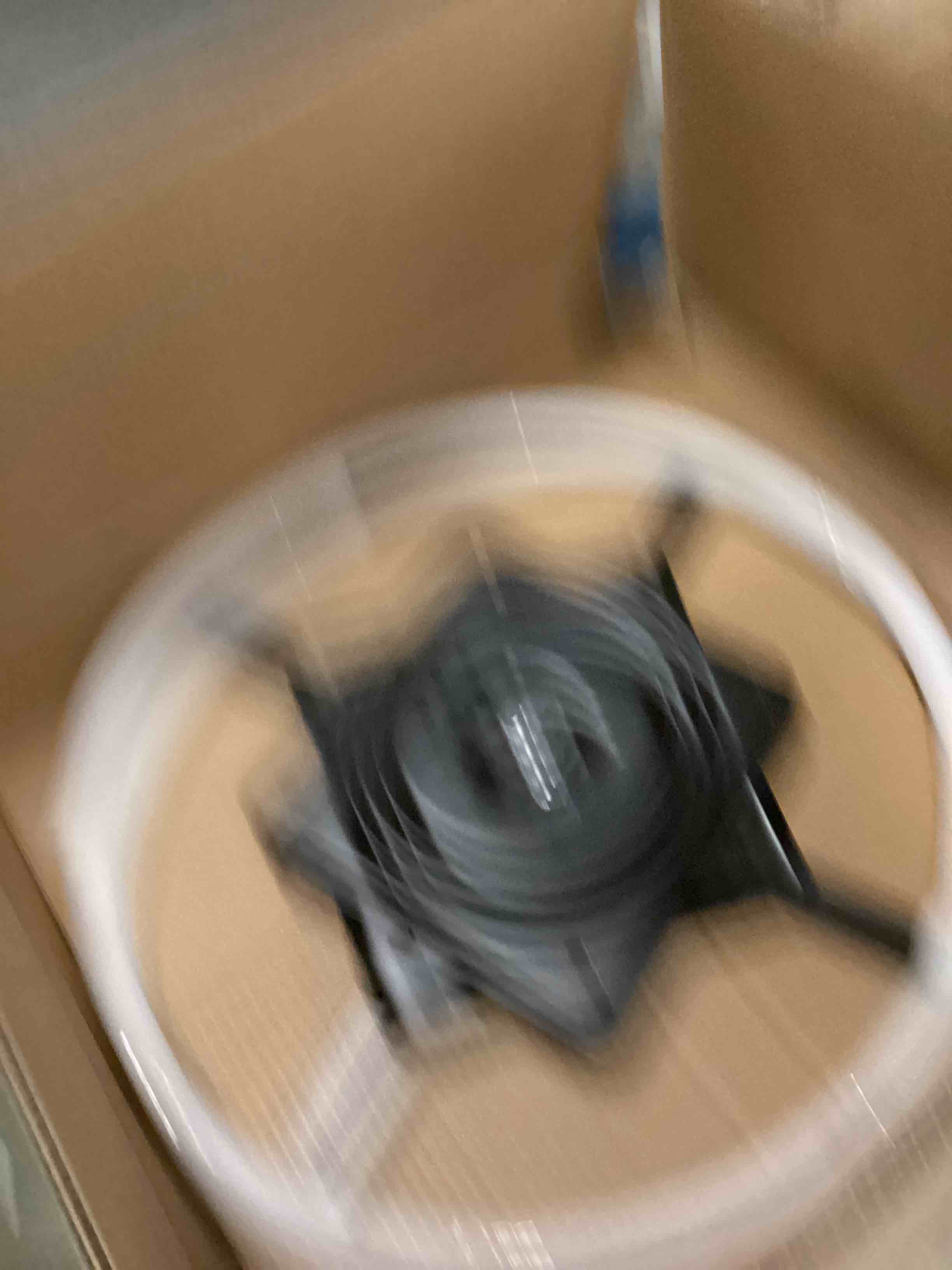 https://s3.amazonaws.com/lotting-images-prod/bidfta/GRA3521997_1749826211811.jpeg