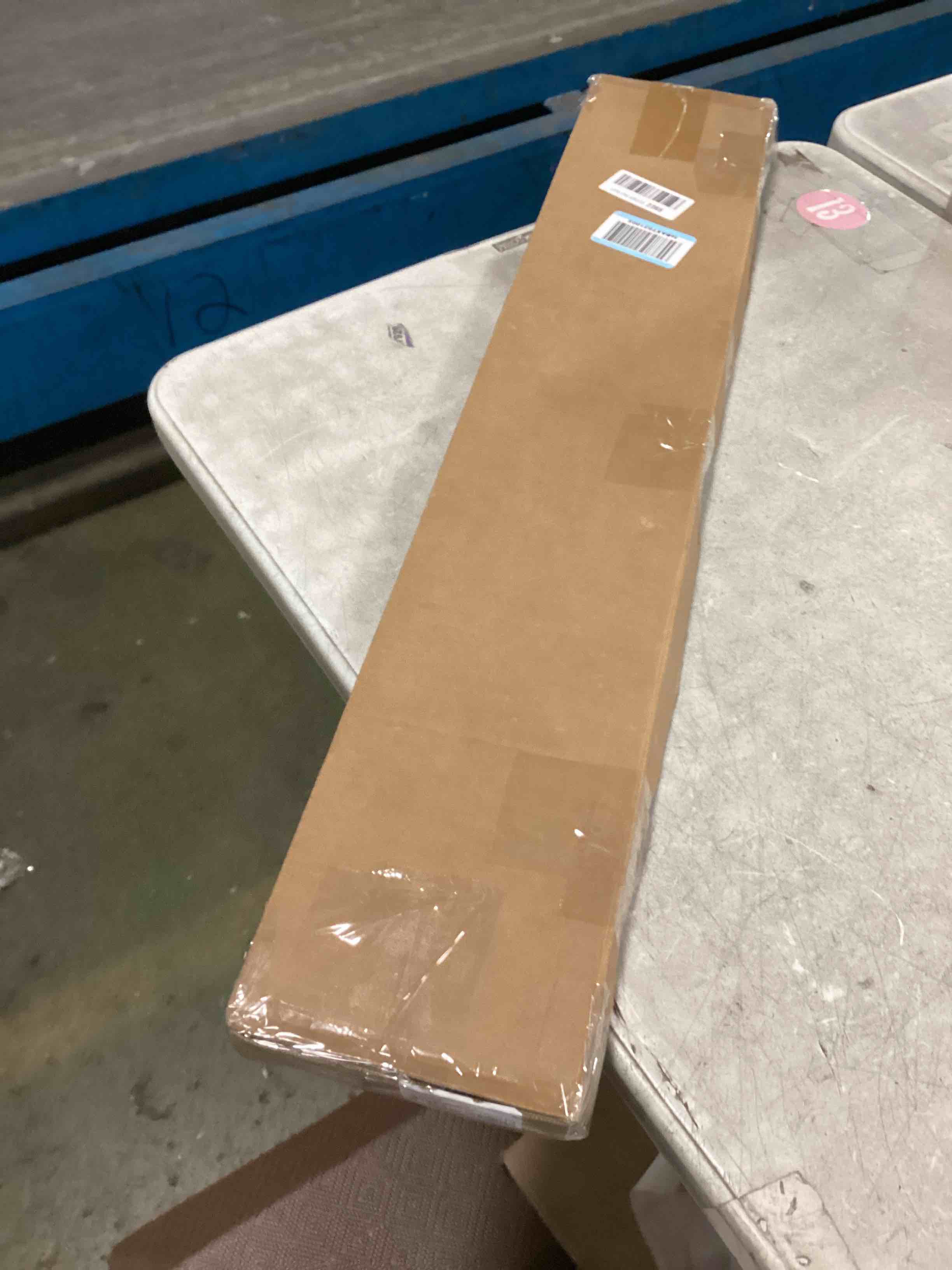 https://s3.amazonaws.com/lotting-images-prod/bidfta/GRA3522001_1749825896626.jpeg