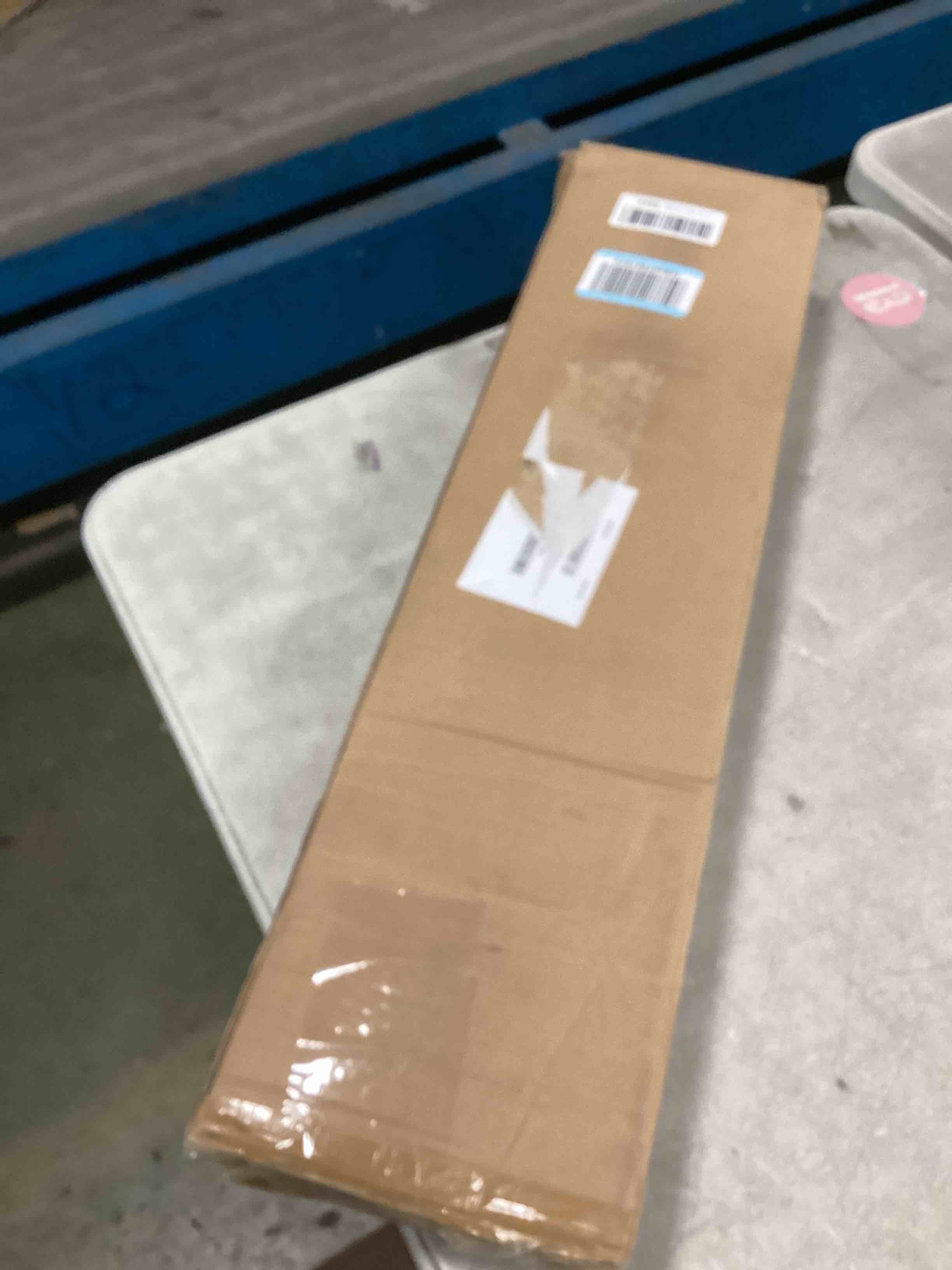 https://s3.amazonaws.com/lotting-images-prod/bidfta/GRA3522061_1749832595928.jpeg