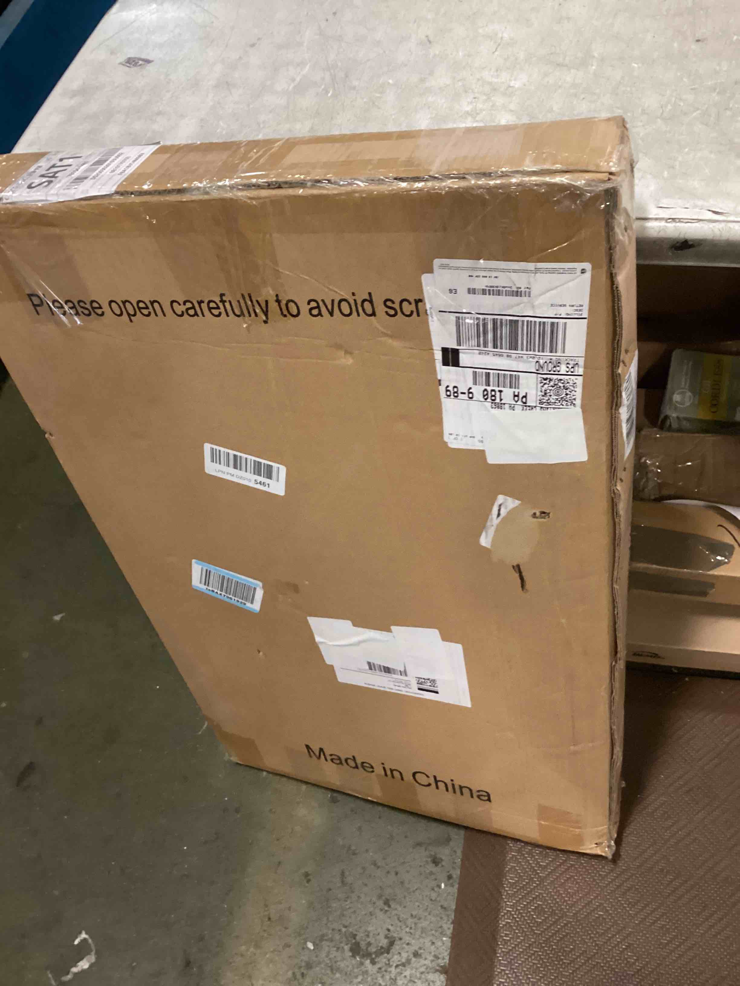 https://s3.amazonaws.com/lotting-images-prod/bidfta/GRA3522102_1749839967034.jpeg