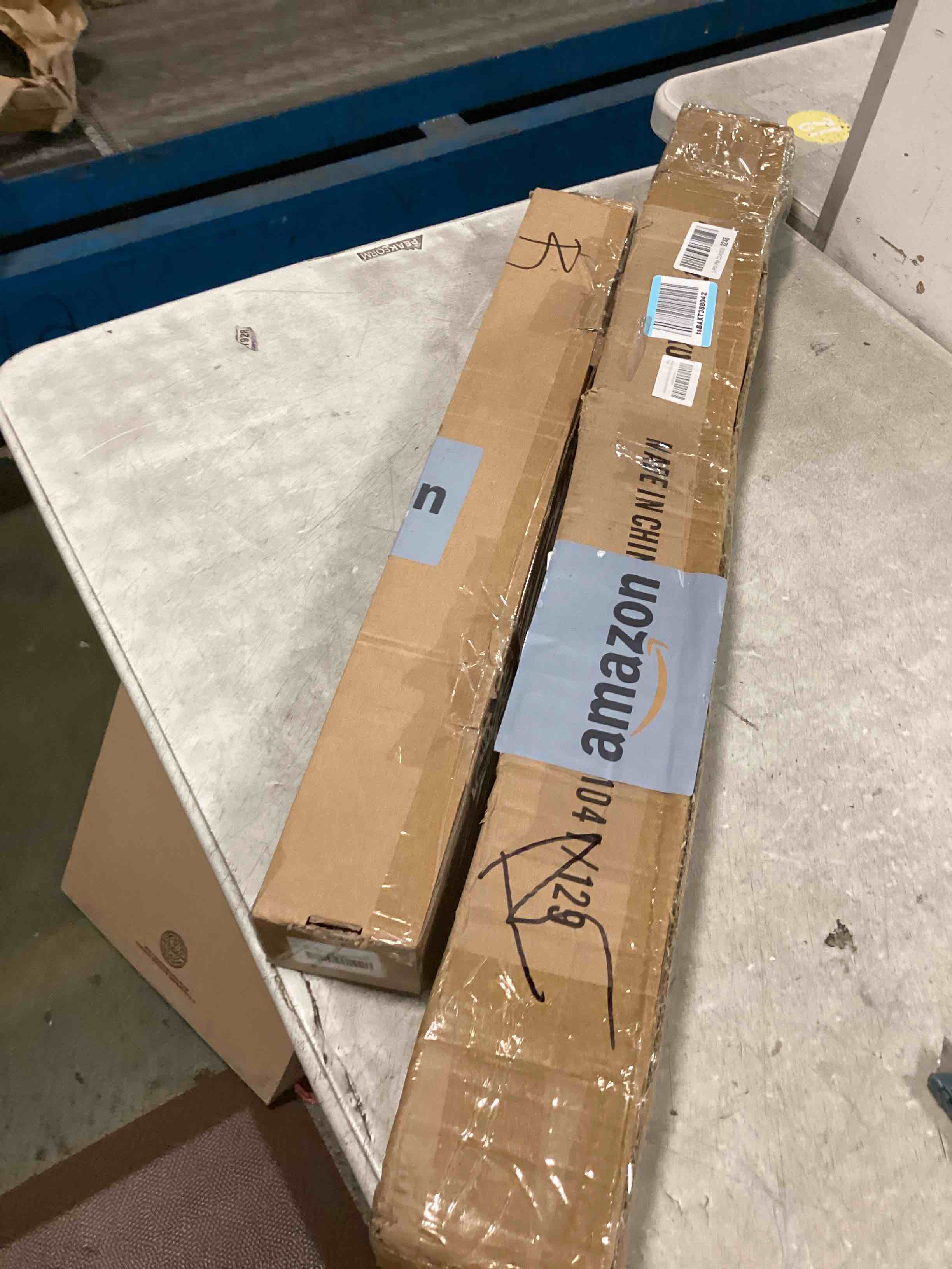 https://s3.amazonaws.com/lotting-images-prod/bidfta/GRA3522128_1749844053743.jpeg