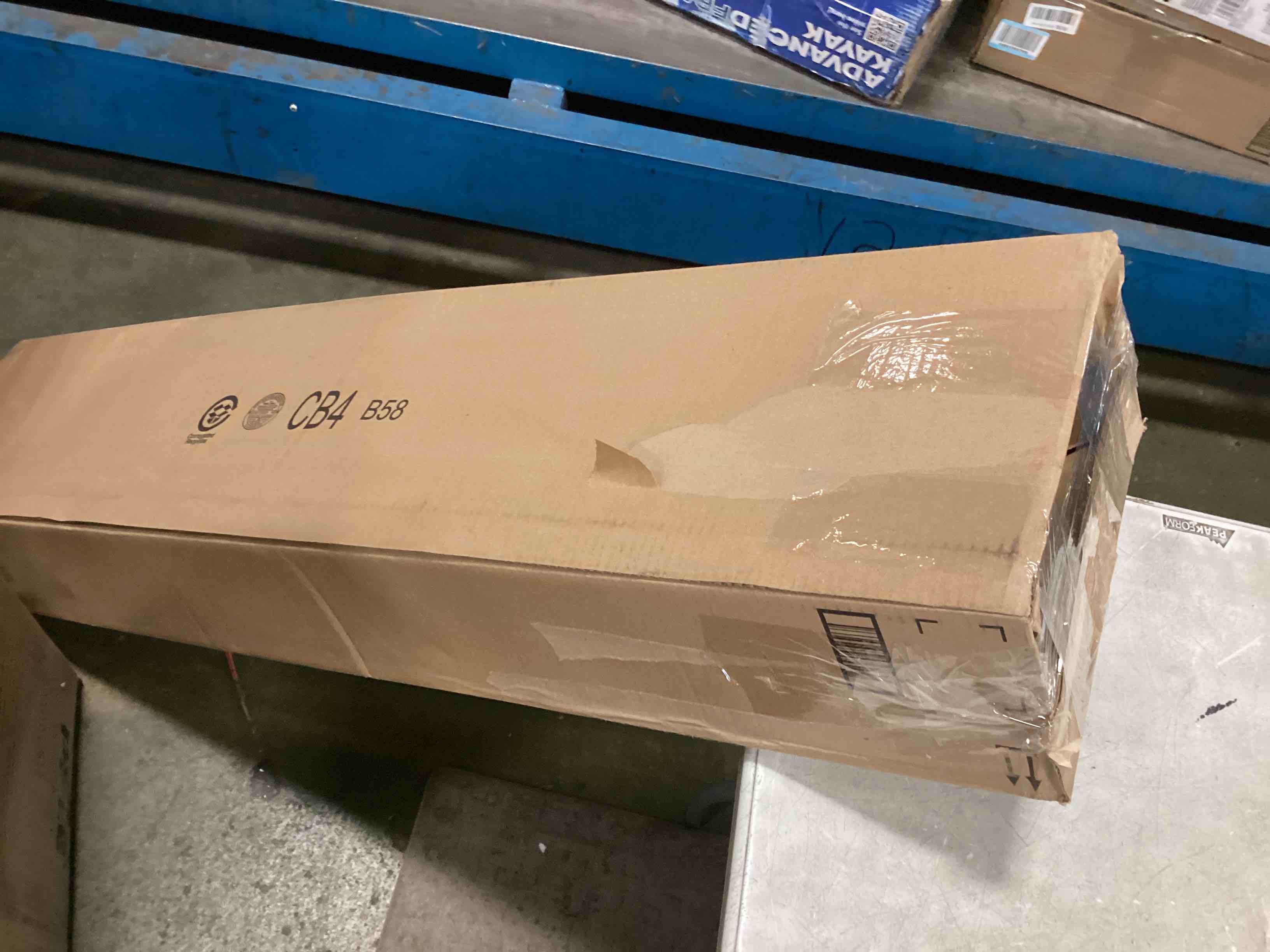 https://s3.amazonaws.com/lotting-images-prod/bidfta/GRA3522156_1750076785442.jpeg