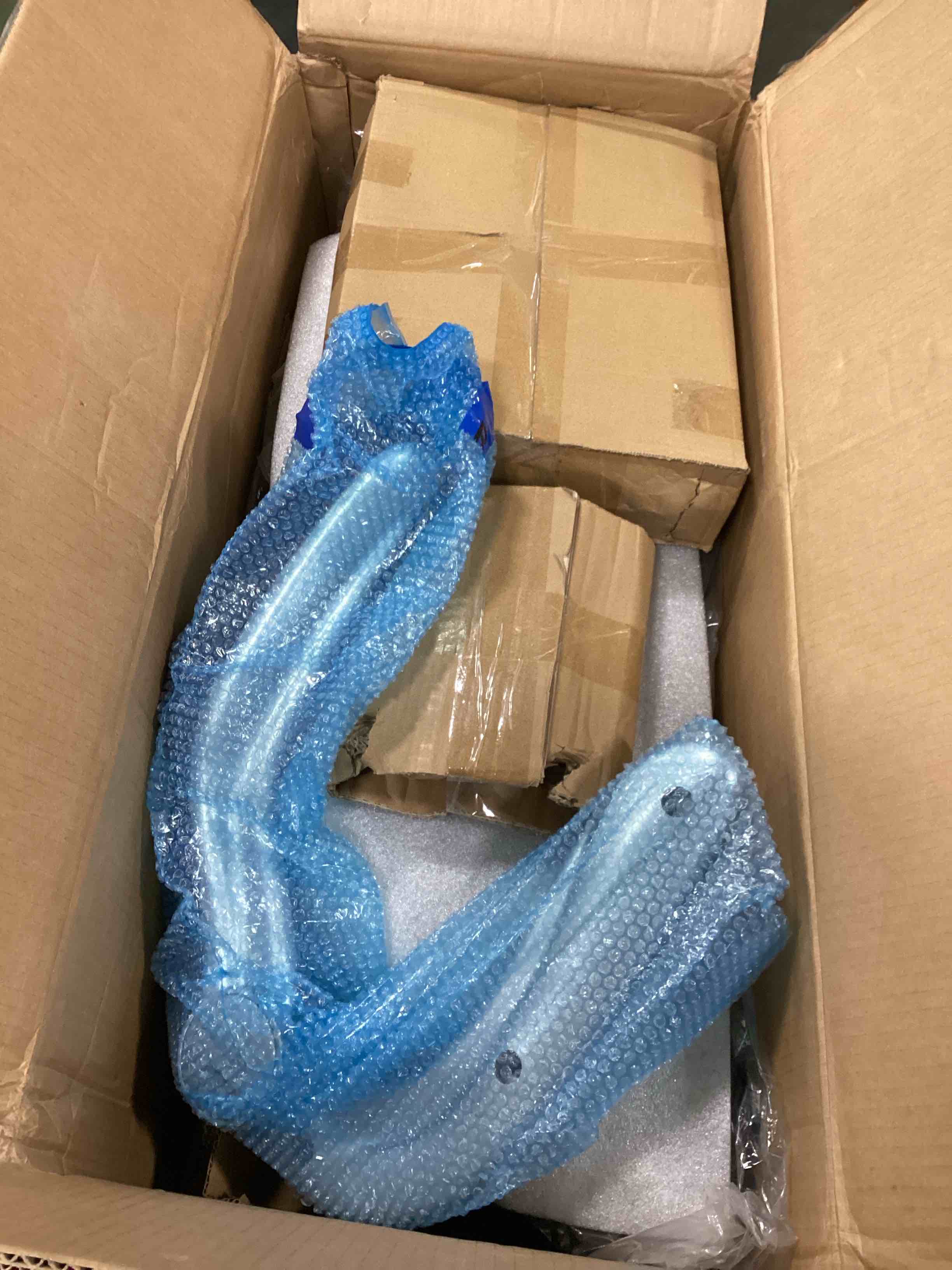 https://s3.amazonaws.com/lotting-images-prod/bidfta/GRA3522323_1750335446006.jpeg