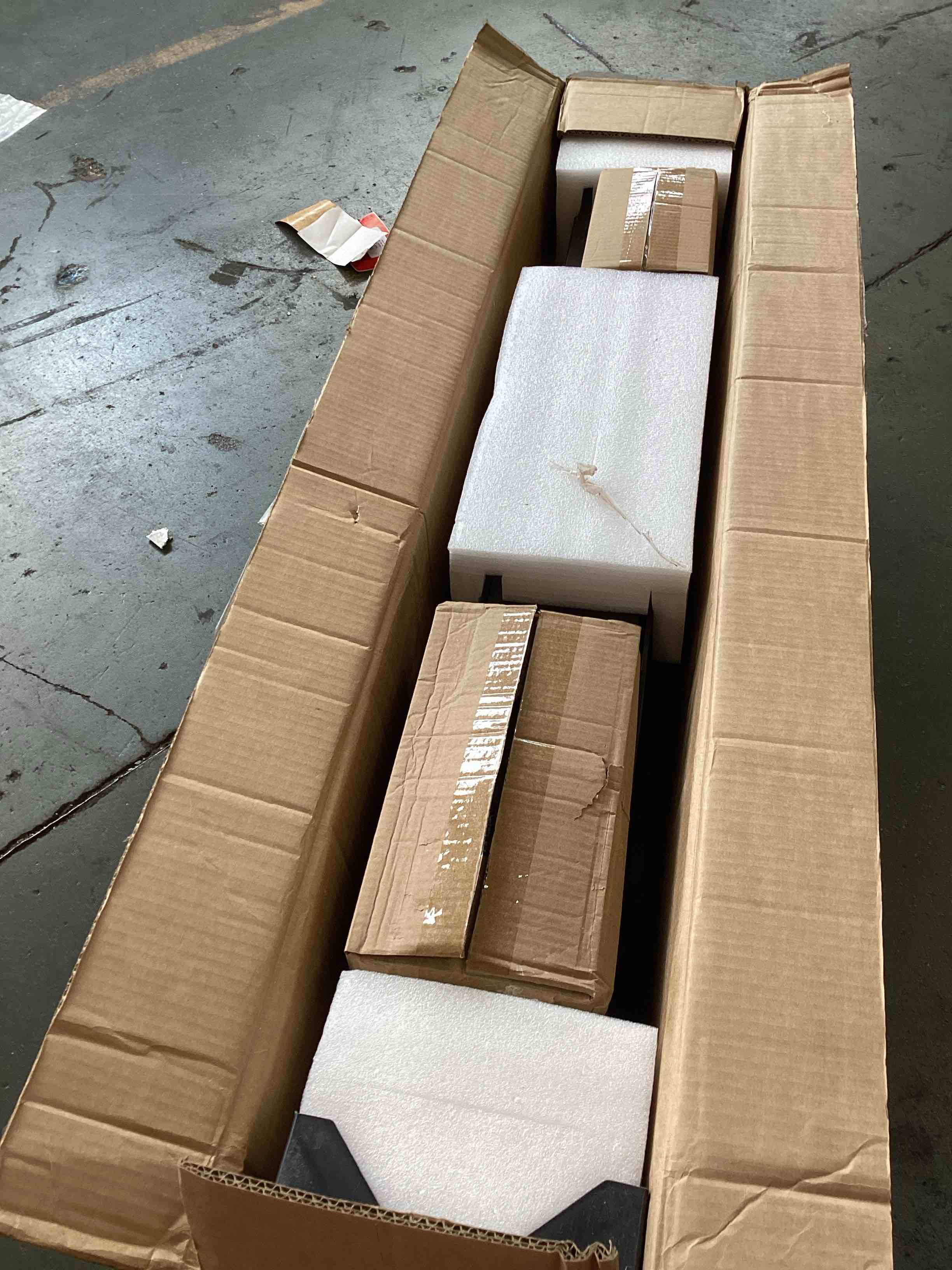 https://s3.amazonaws.com/lotting-images-prod/bidfta/GRA3522355_1750348336872.jpeg