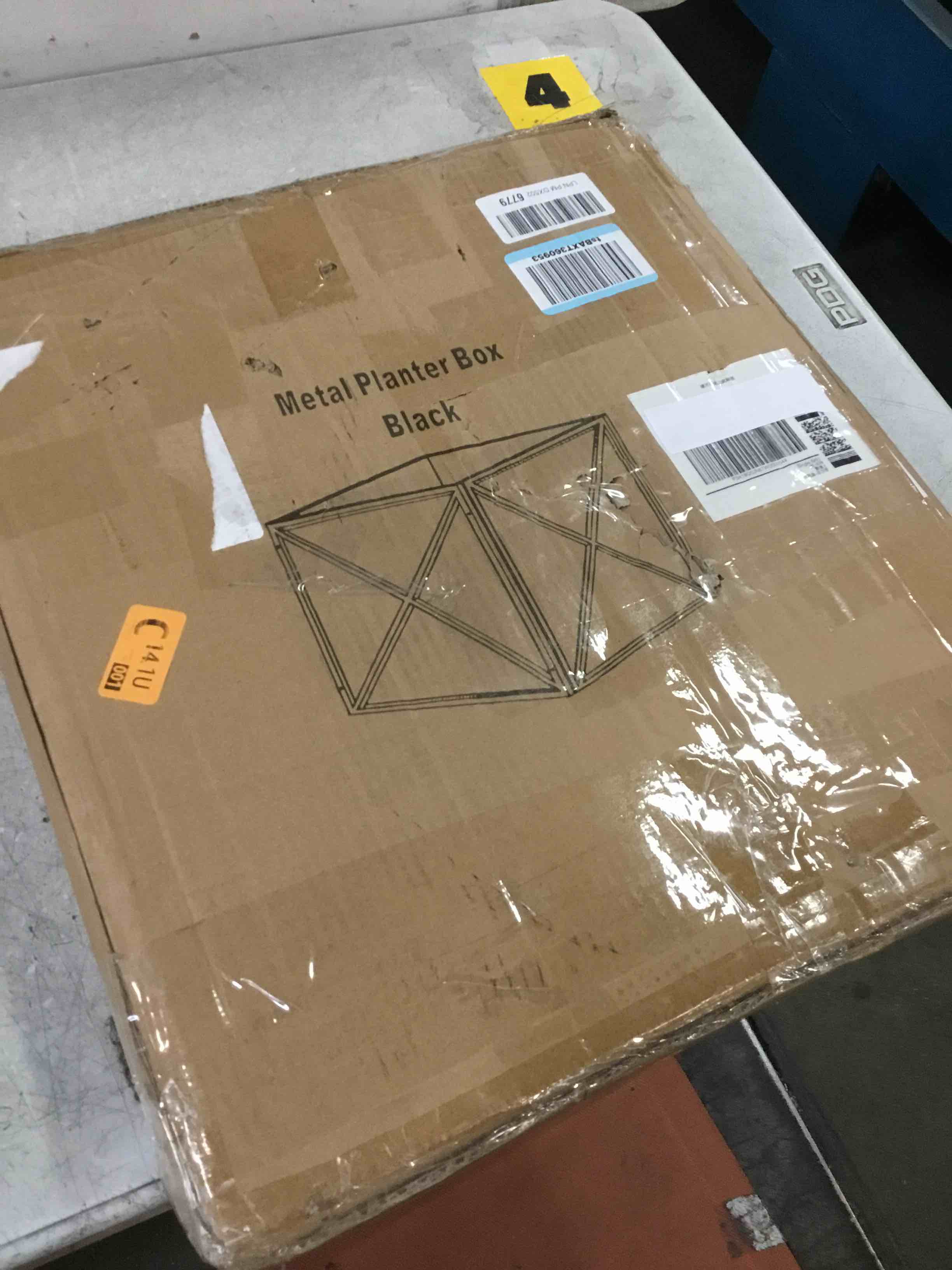 https://s3.amazonaws.com/lotting-images-prod/bidfta/GRA3523948_1749490210671.jpeg