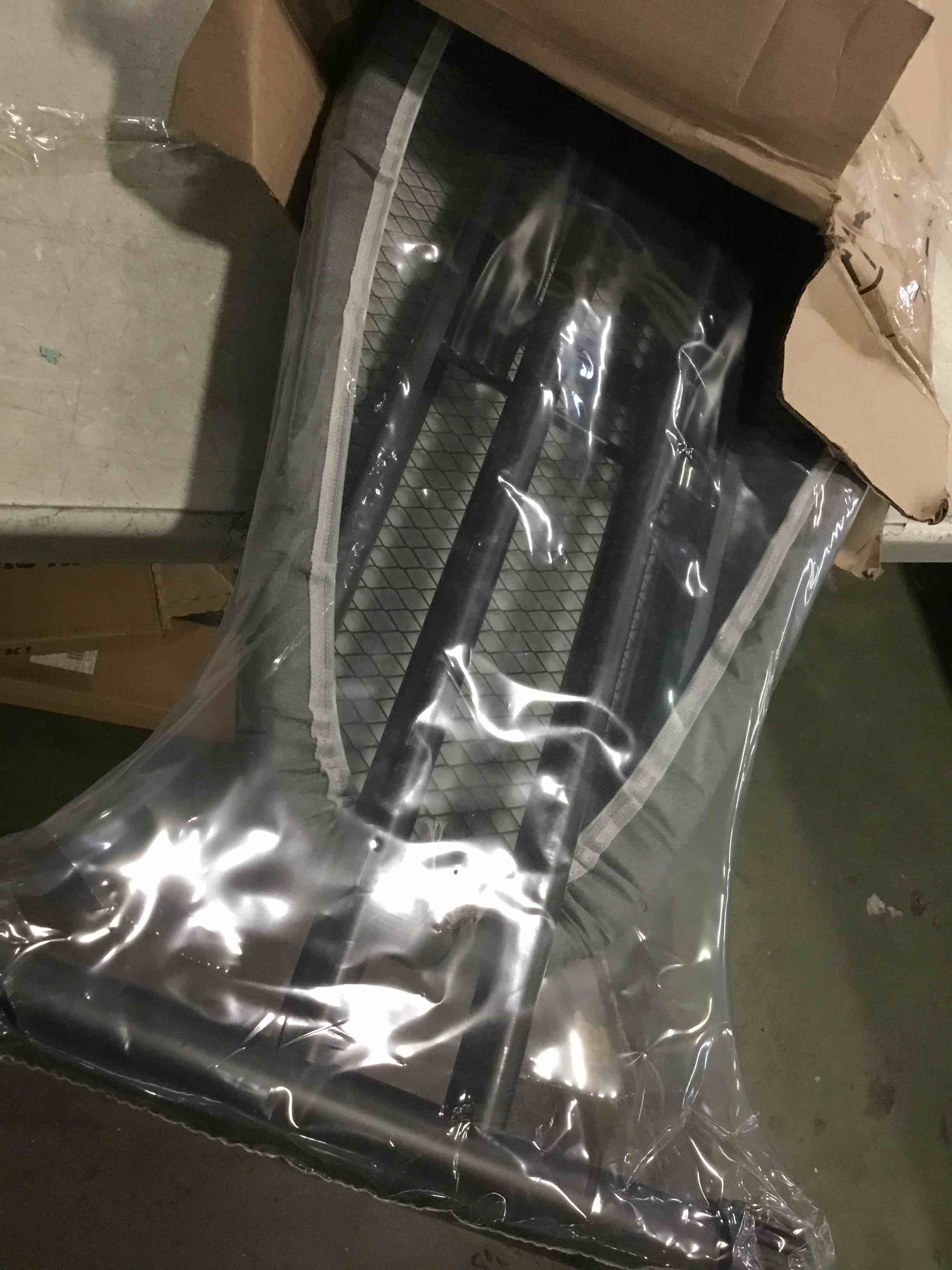 https://s3.amazonaws.com/lotting-images-prod/bidfta/GRA3524966_1749903108112.jpeg