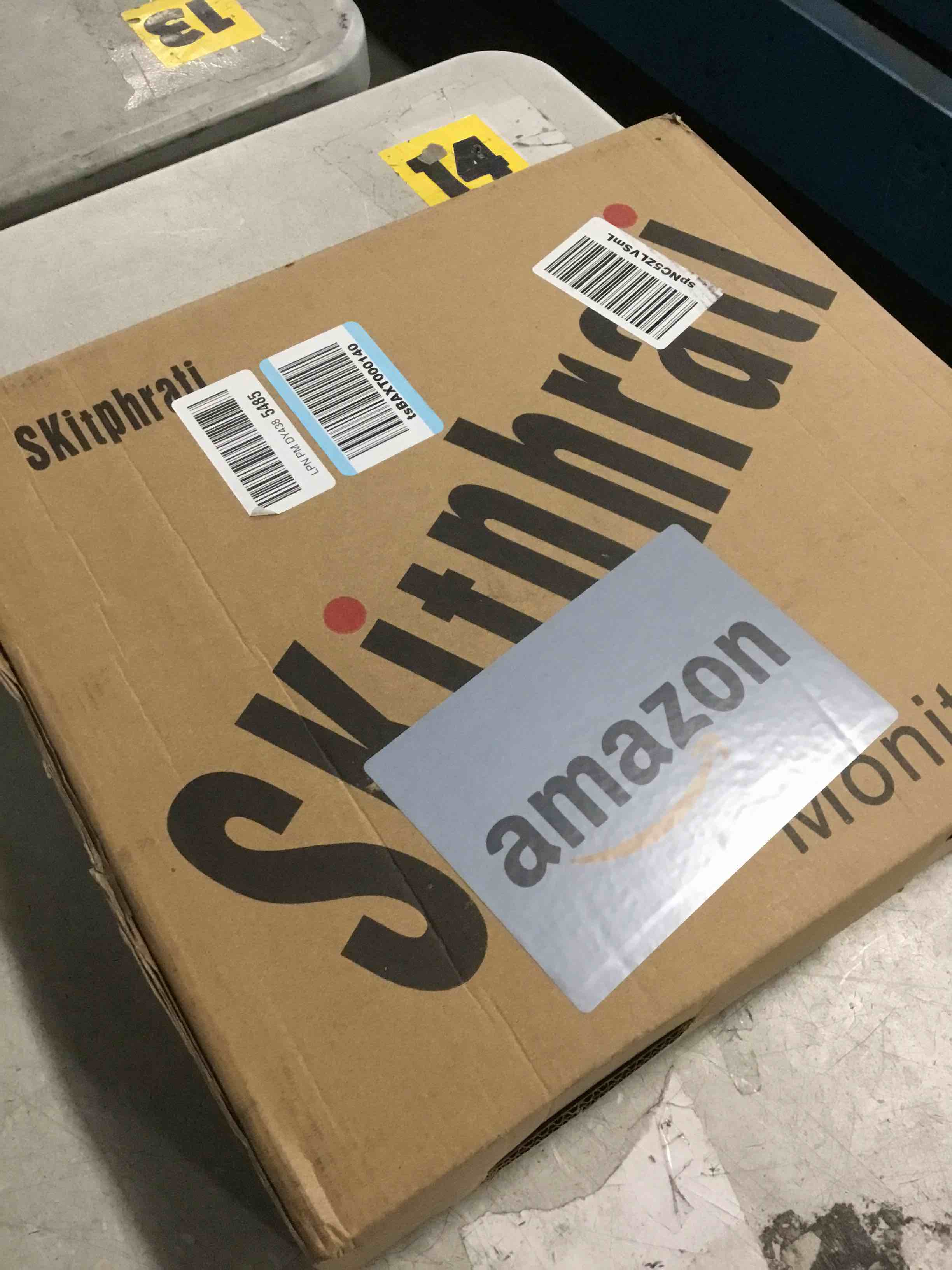 https://s3.amazonaws.com/lotting-images-prod/bidfta/GRA3525029_1749910092288.jpeg