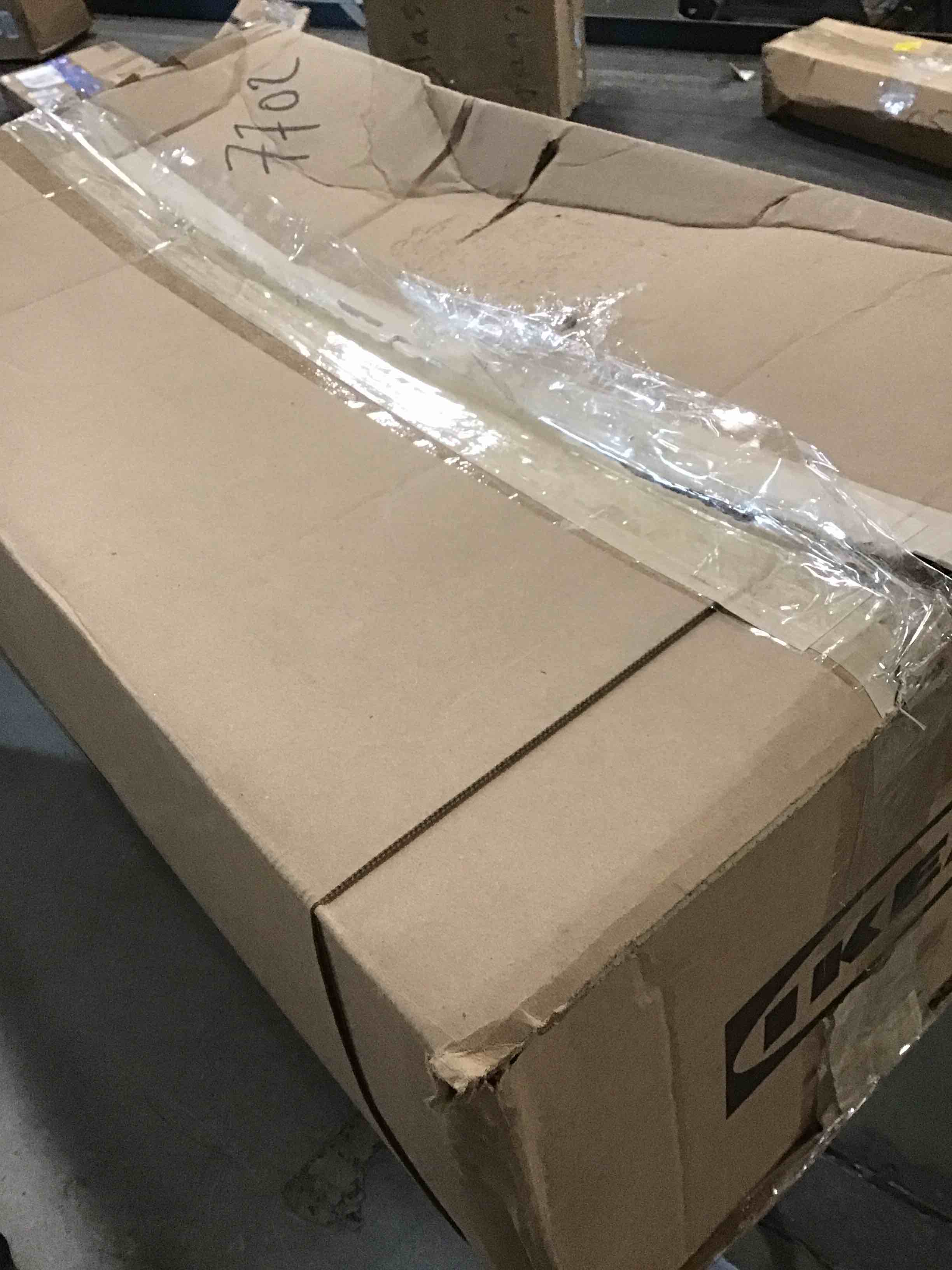 https://s3.amazonaws.com/lotting-images-prod/bidfta/GRA3525613_1750254208858.jpeg