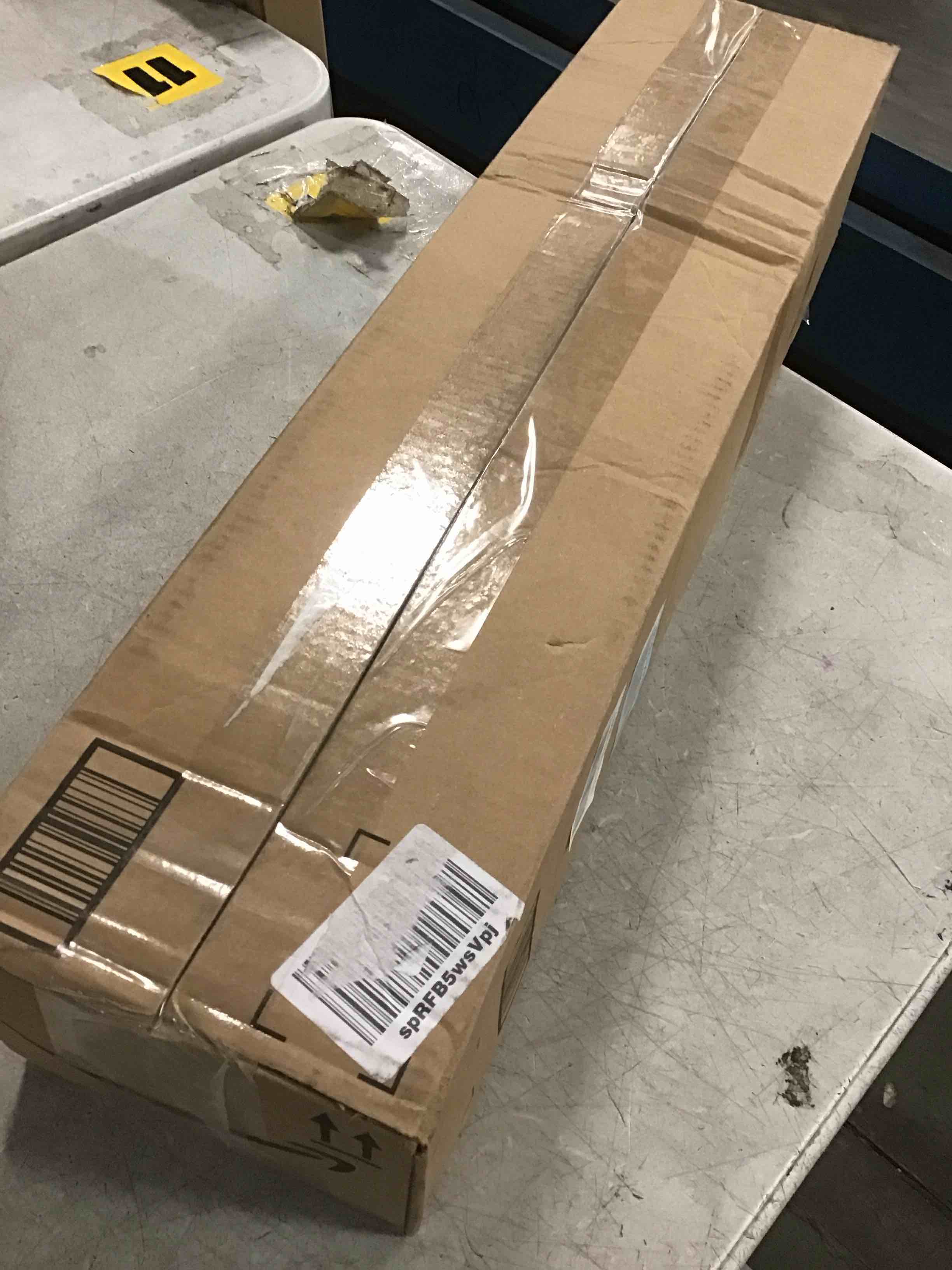 https://s3.amazonaws.com/lotting-images-prod/bidfta/GRA3525619_1750256471883.jpeg