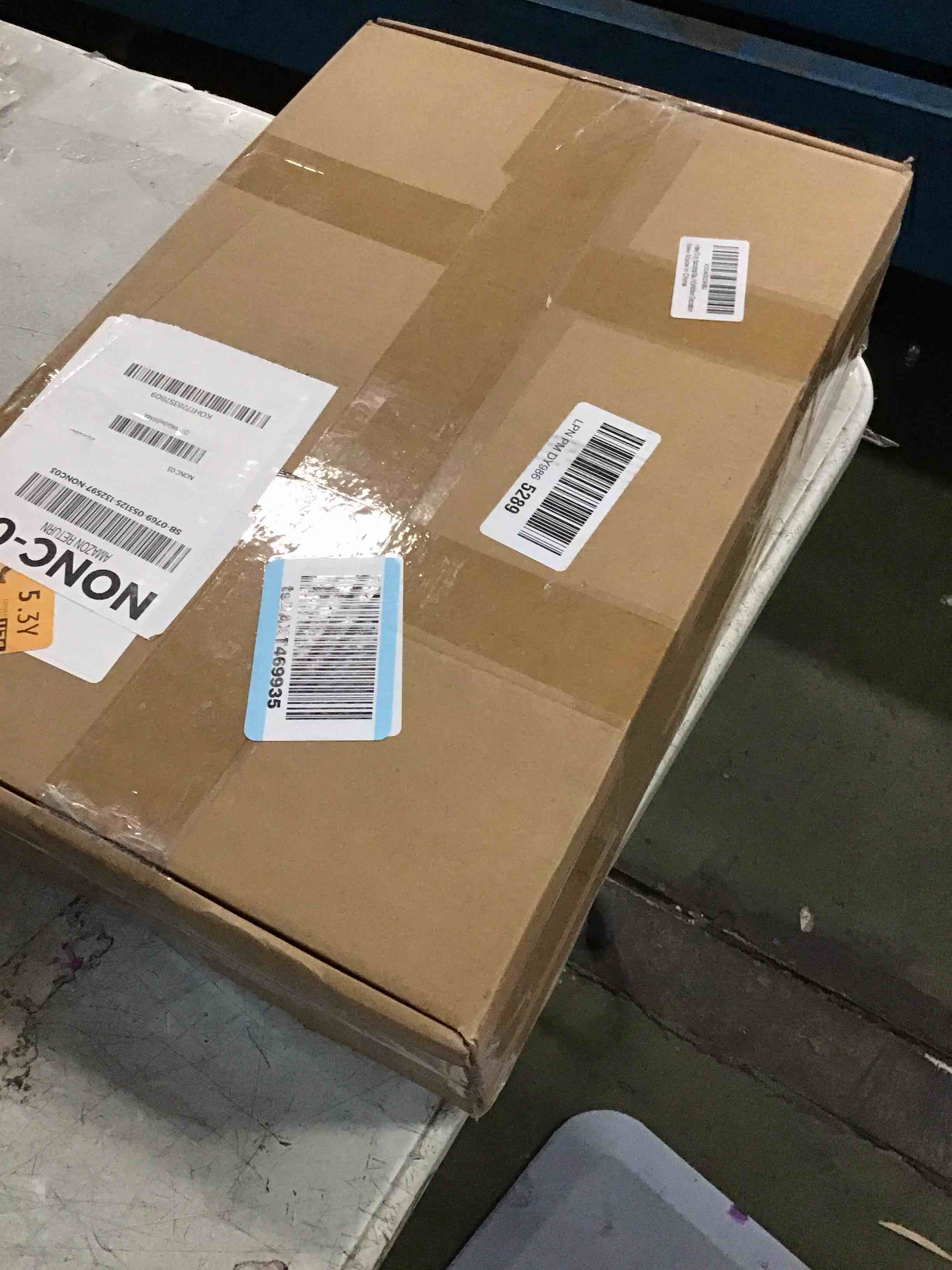 https://s3.amazonaws.com/lotting-images-prod/bidfta/GRA3525782_1750339302475.jpeg
