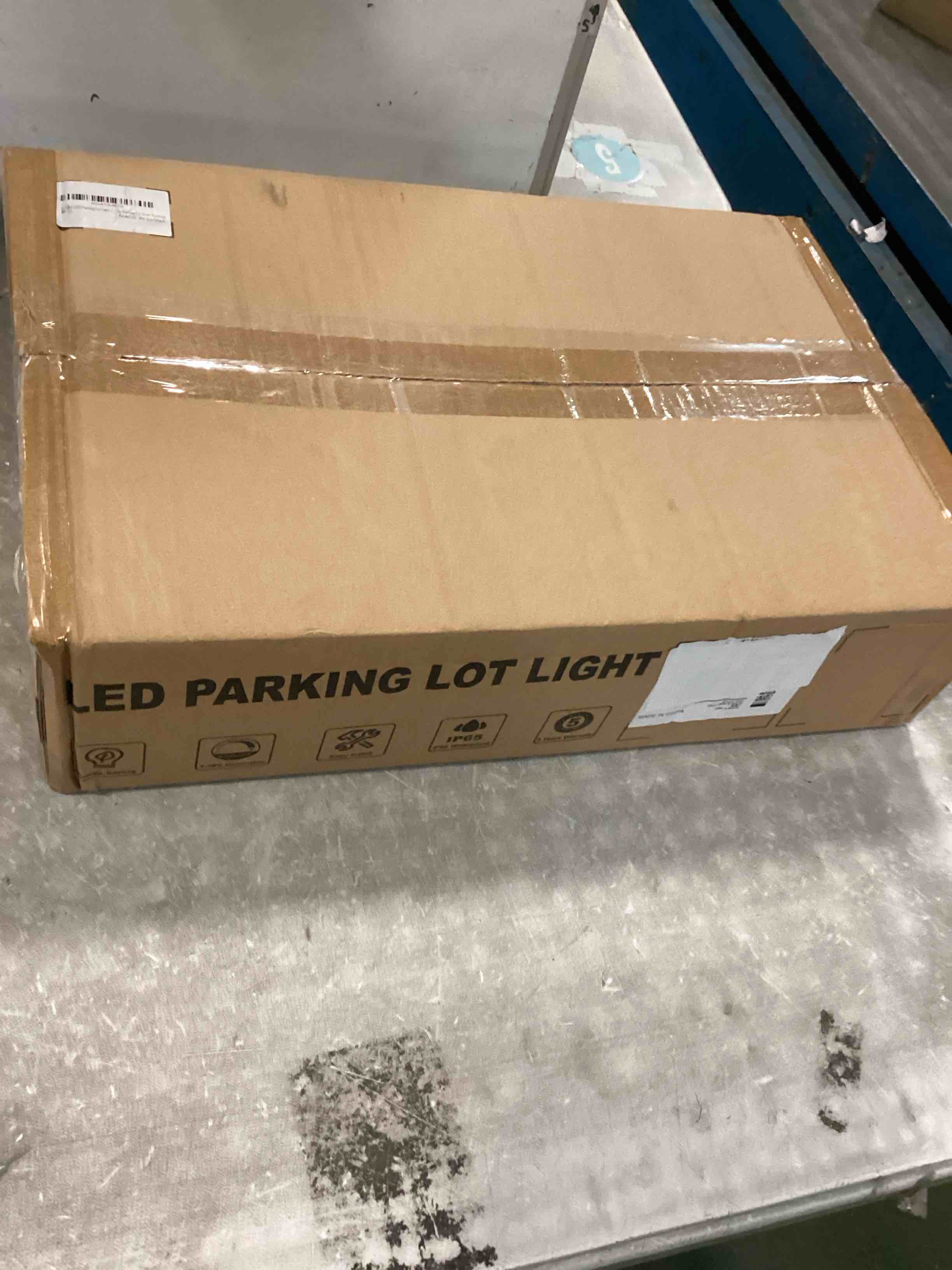 https://s3.amazonaws.com/lotting-images-prod/bidfta/GRA3526662_1746466311139.jpeg
