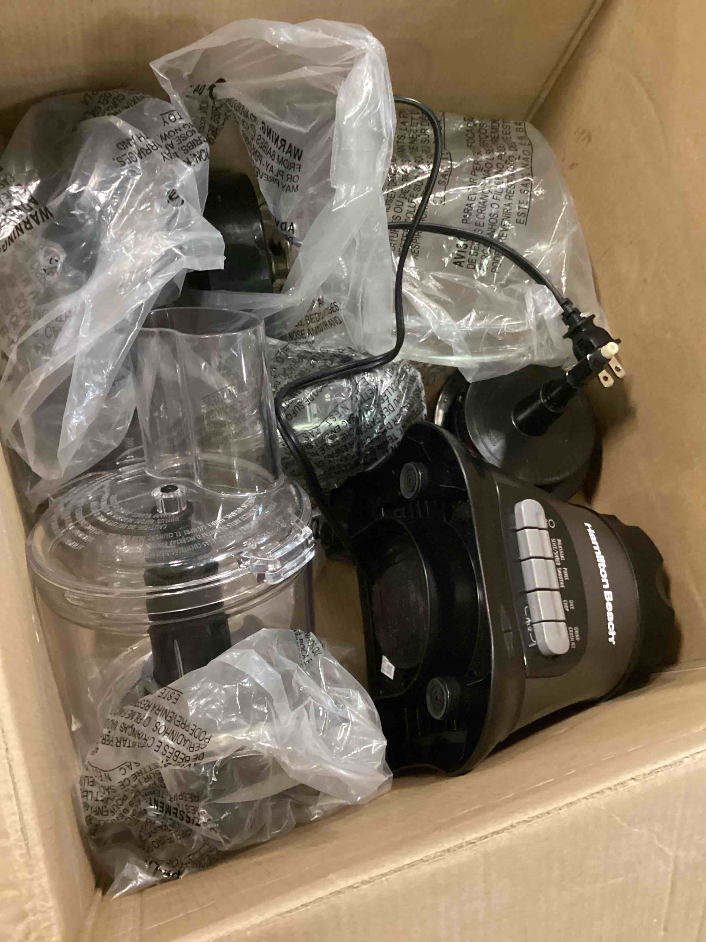 https://s3.amazonaws.com/lotting-images-prod/bidfta/GRA3526733_1746474865637.jpeg