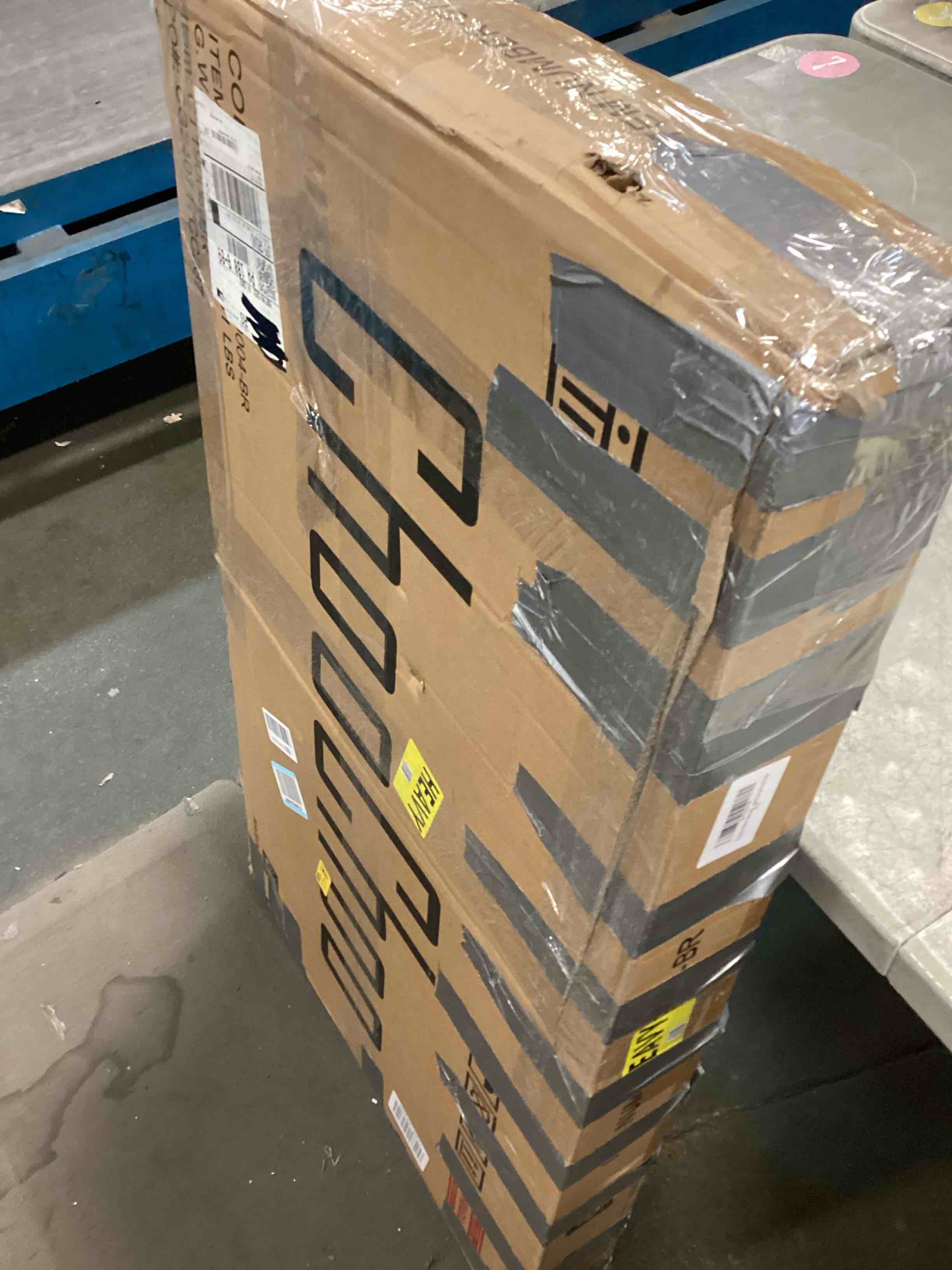 https://s3.amazonaws.com/lotting-images-prod/bidfta/GRA3526825_1746622085699.jpeg