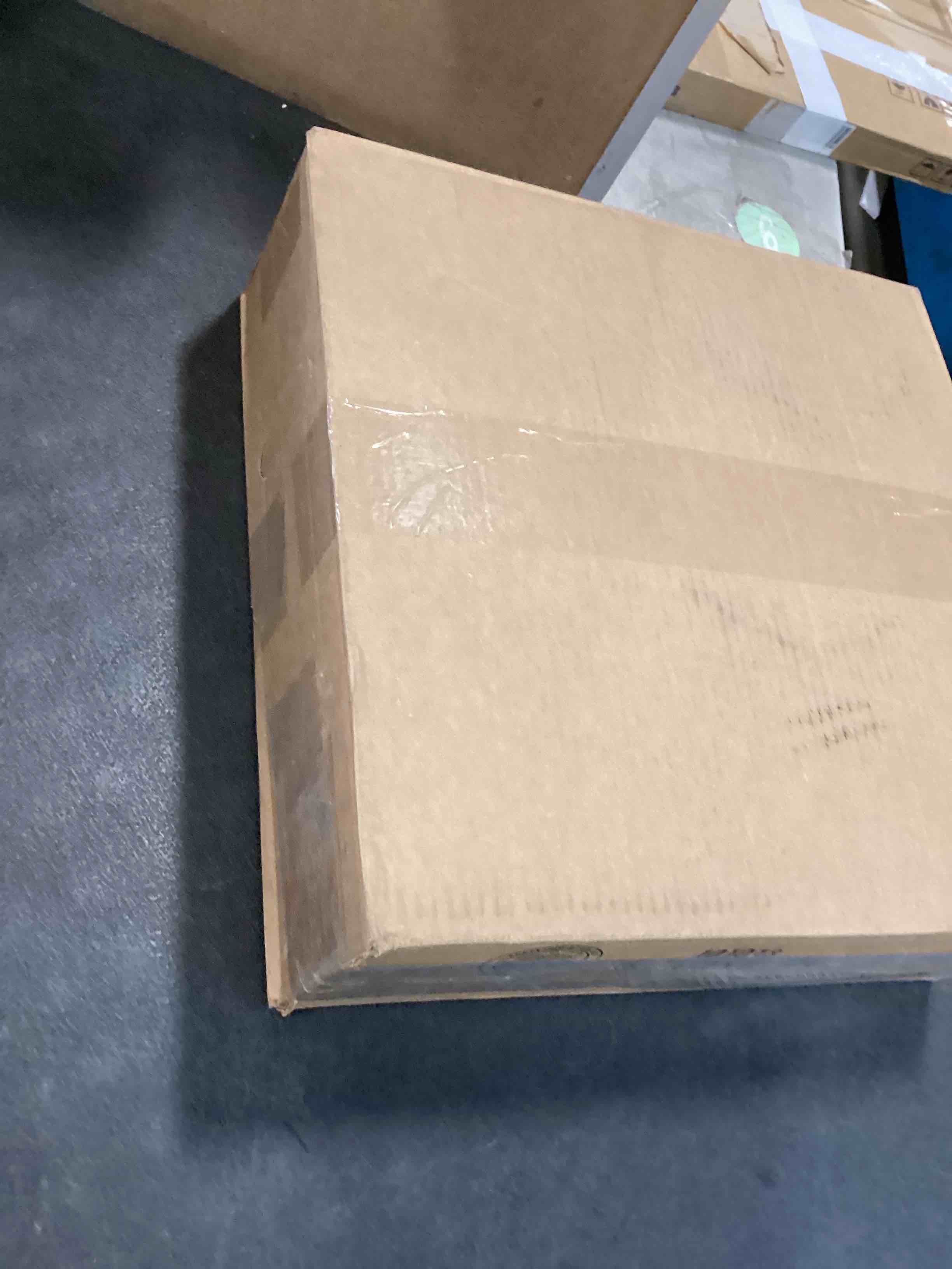 https://s3.amazonaws.com/lotting-images-prod/bidfta/GRA3527263_1746732641369.jpeg