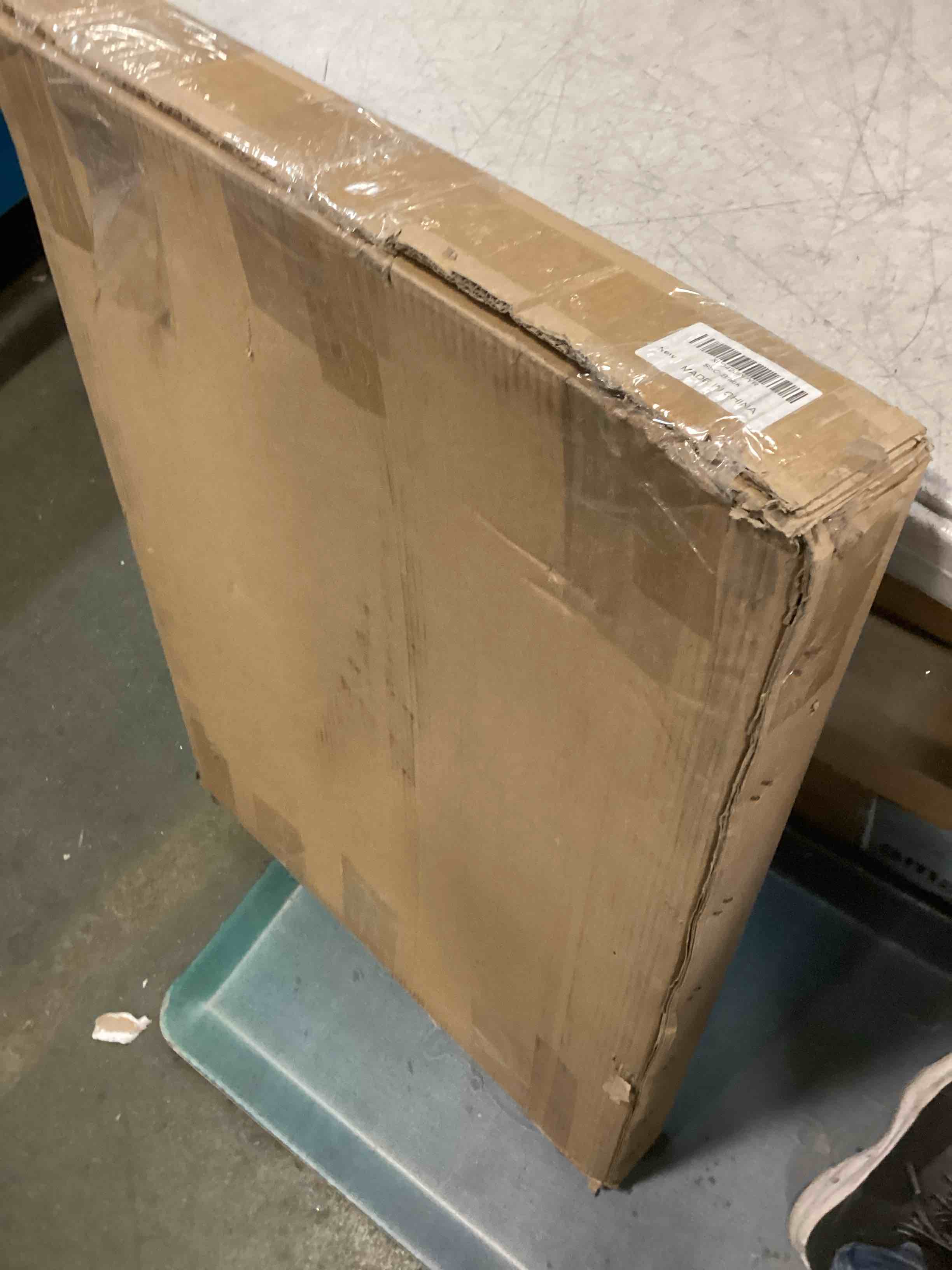 https://s3.amazonaws.com/lotting-images-prod/bidfta/GRA3527429_1746808146850.jpeg