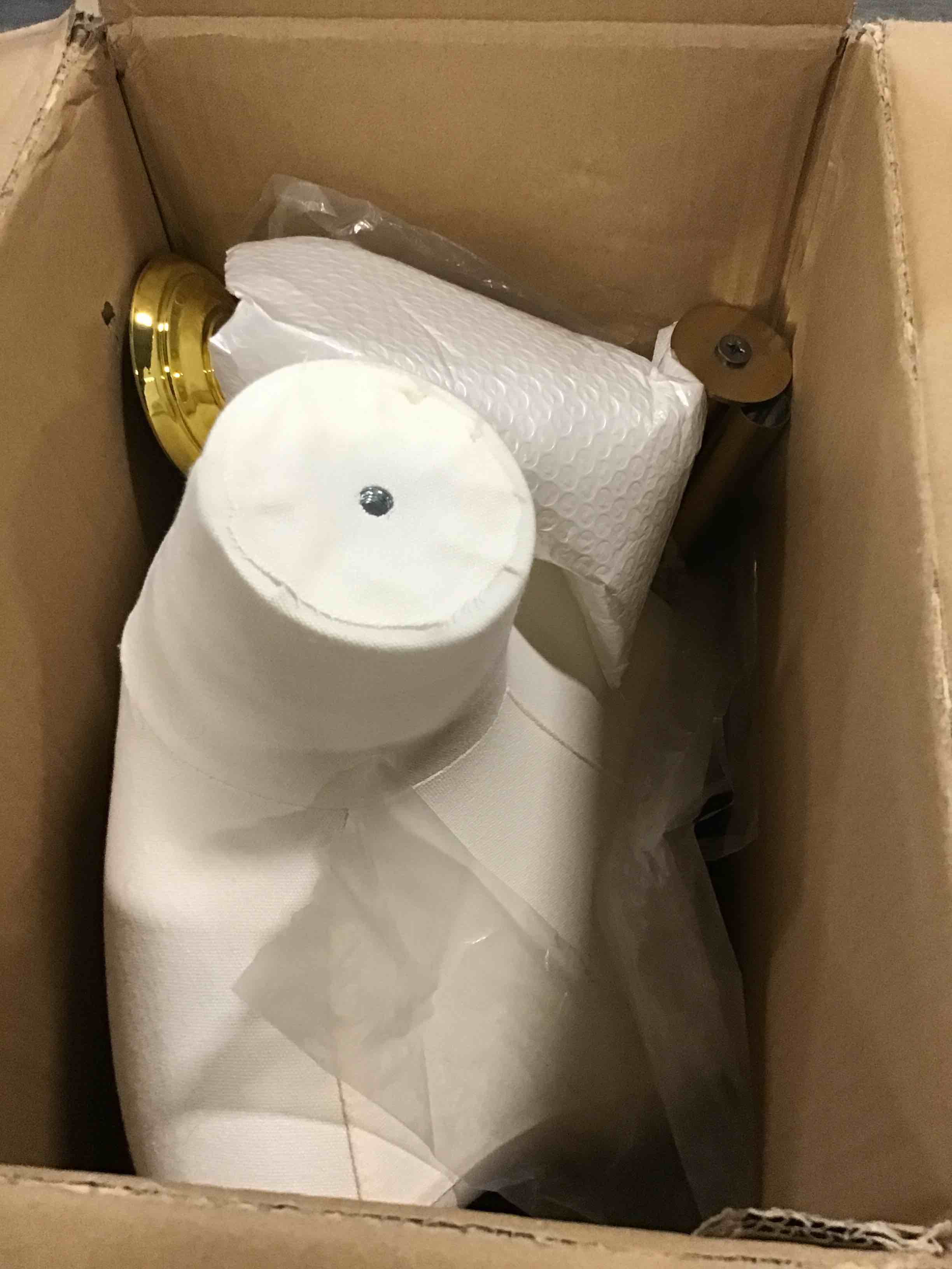 https://s3.amazonaws.com/lotting-images-prod/bidfta/GRA3527803_1747743826474.jpeg