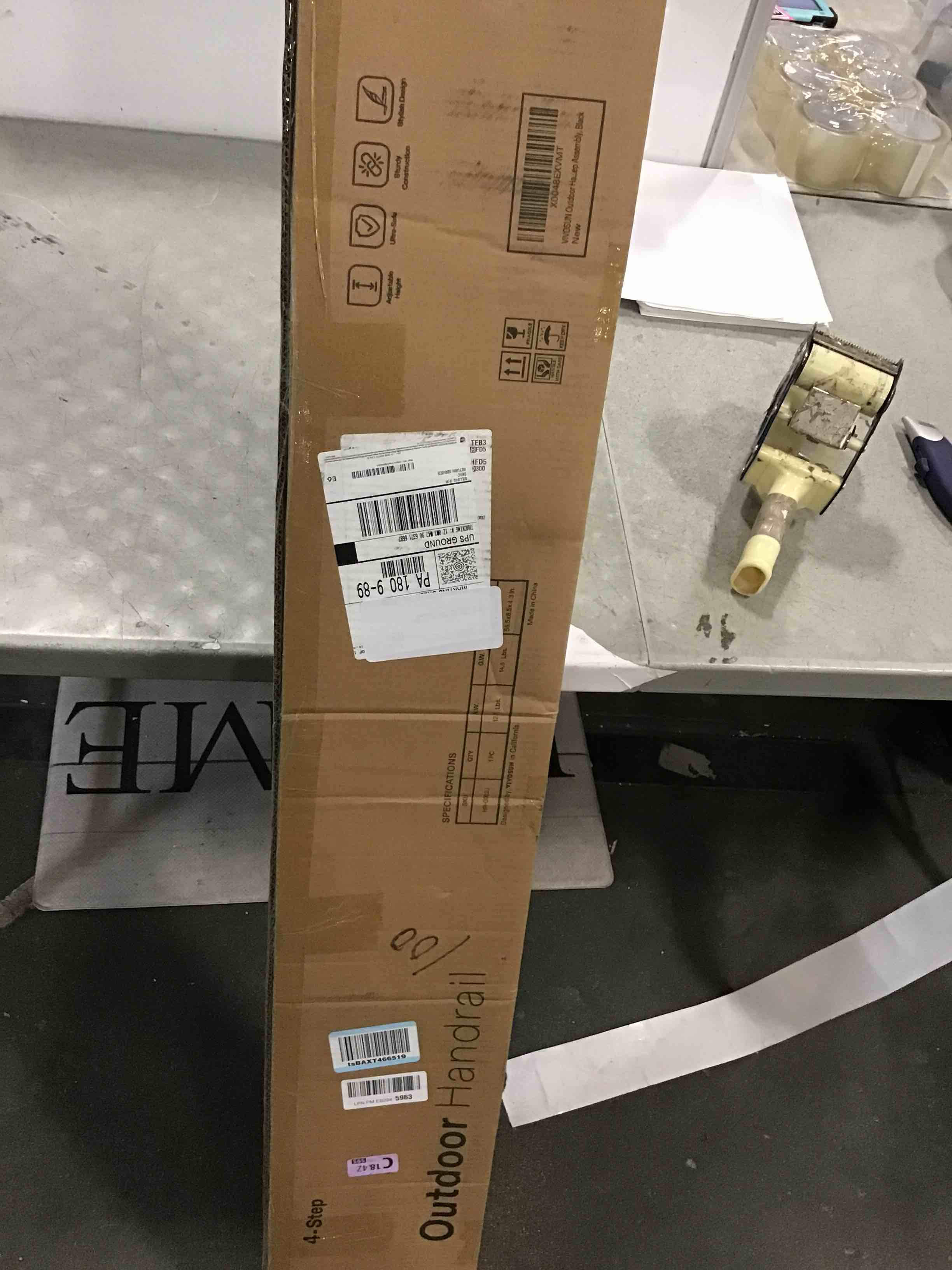 https://s3.amazonaws.com/lotting-images-prod/bidfta/GRA3527817_1747745258806.jpeg