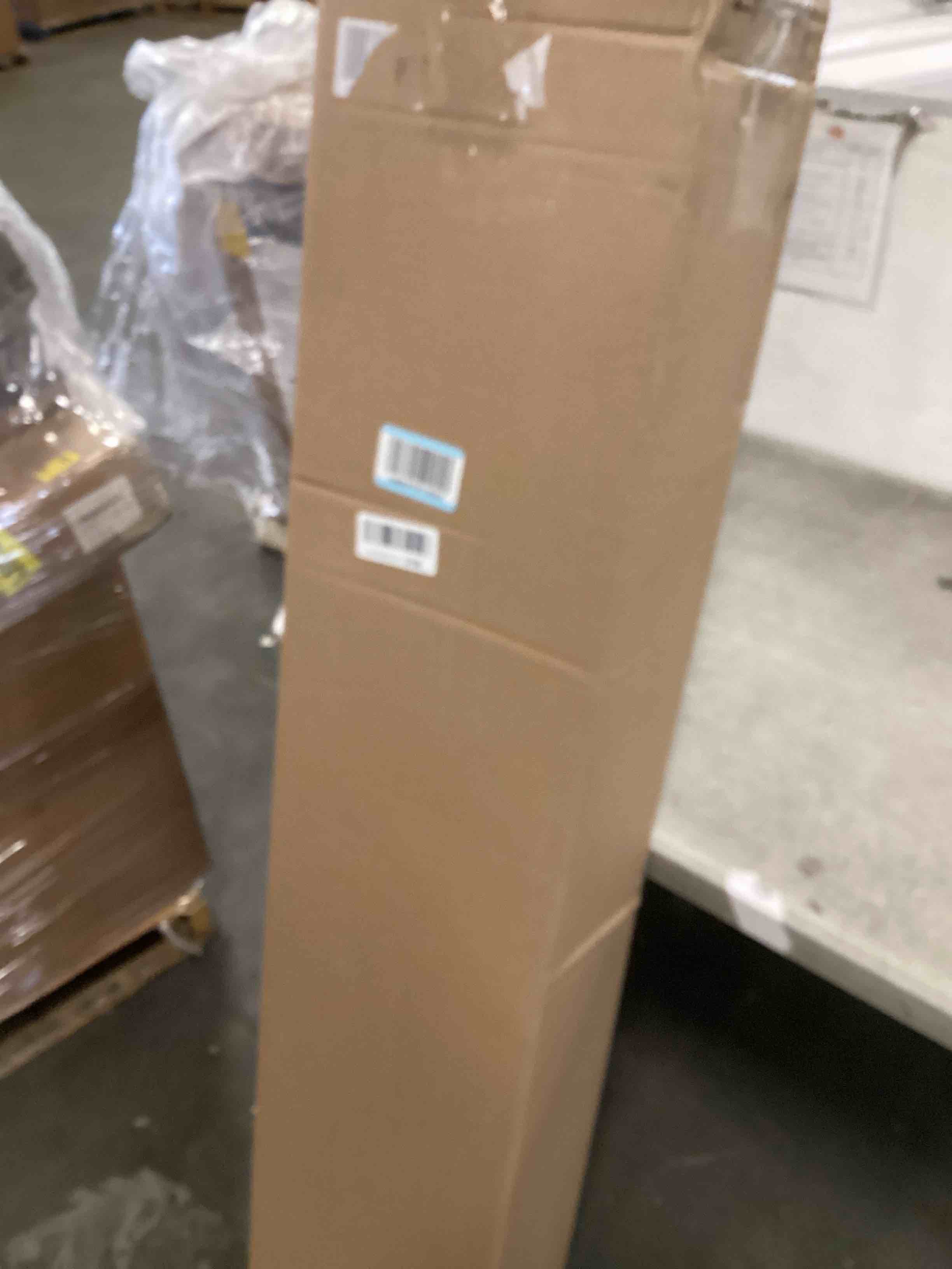 https://s3.amazonaws.com/lotting-images-prod/bidfta/GRA3528305_1747940075543.jpeg