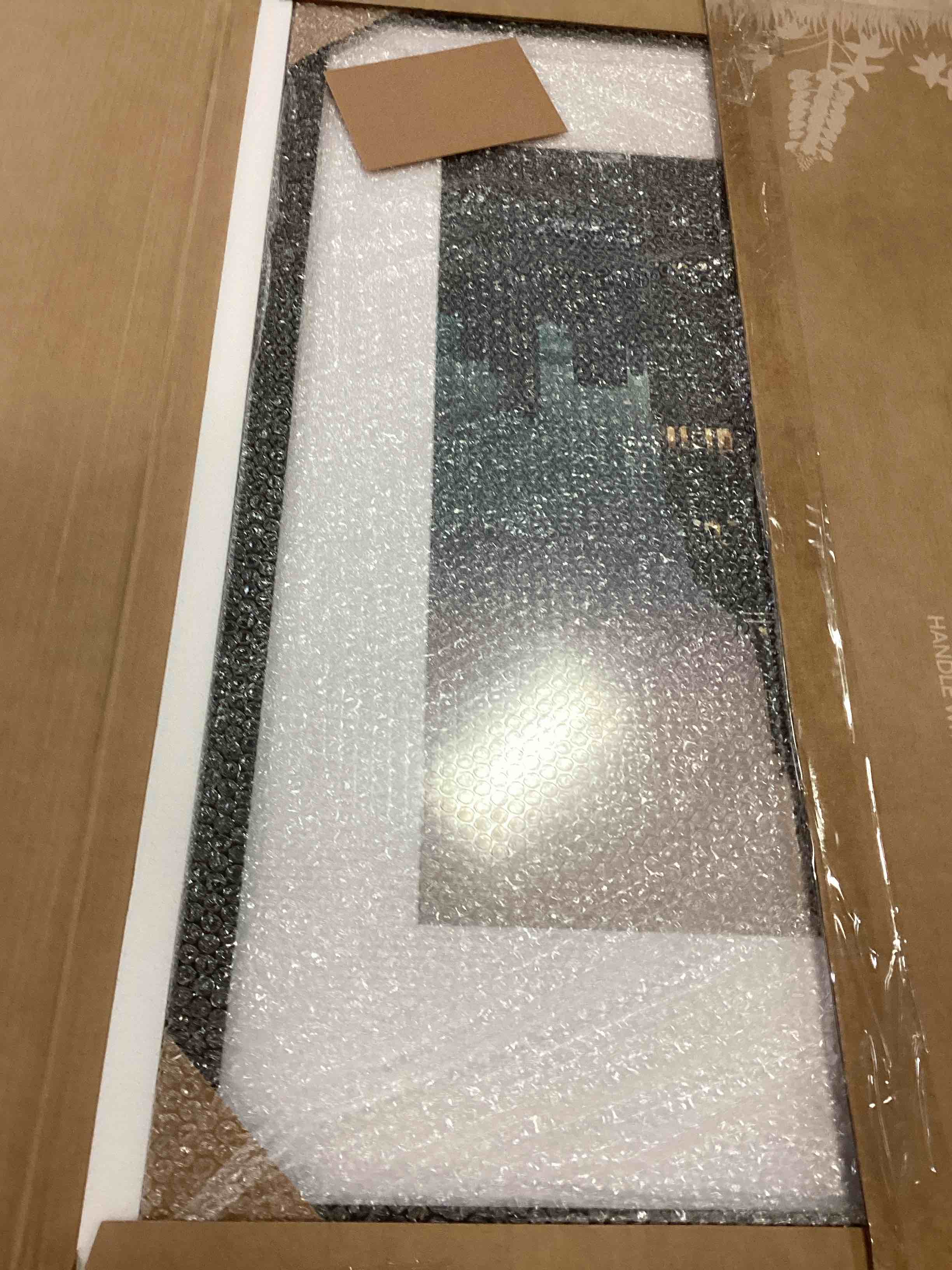 https://s3.amazonaws.com/lotting-images-prod/bidfta/GRA3528486_1748026148682.jpeg