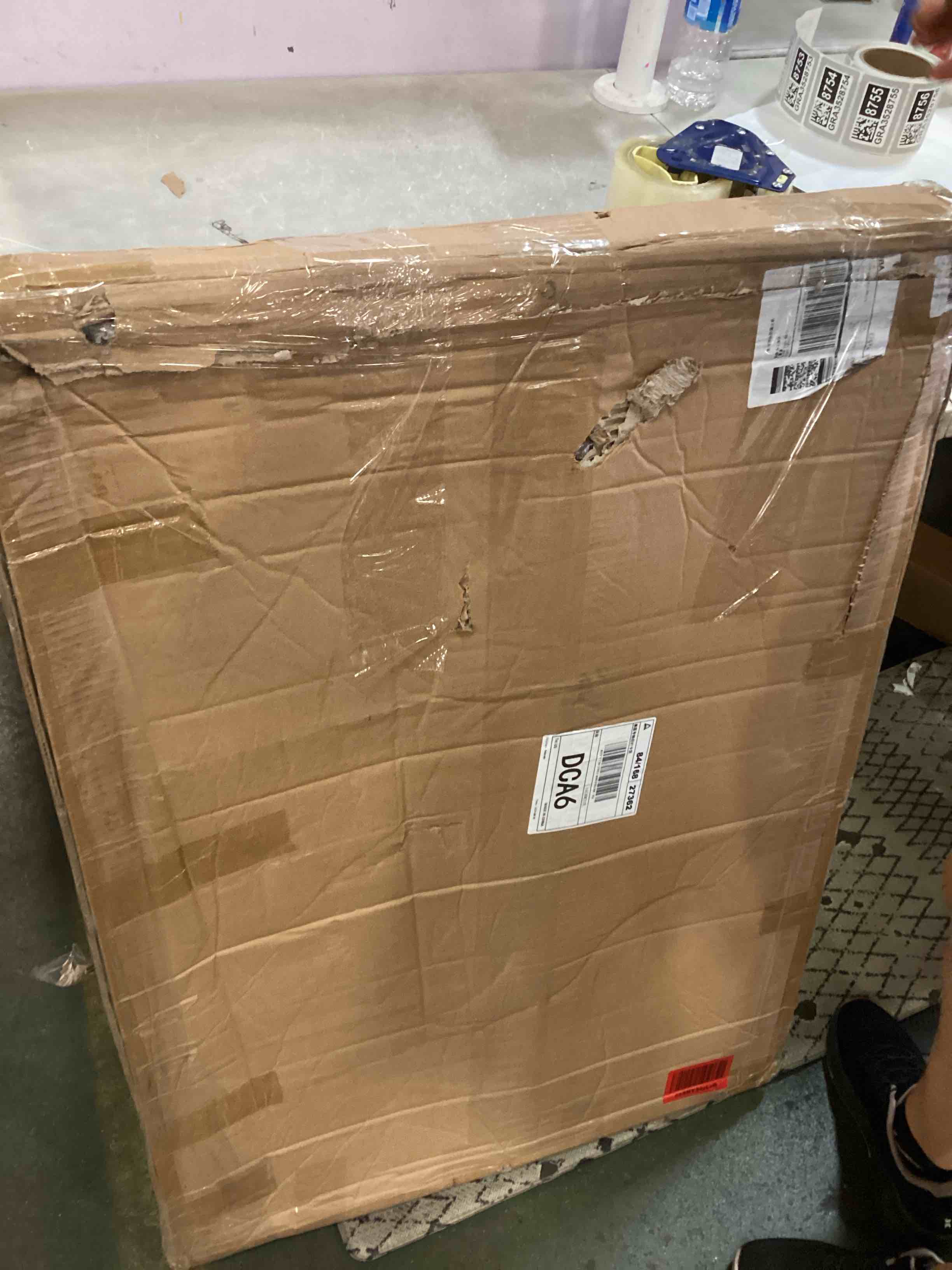 https://s3.amazonaws.com/lotting-images-prod/bidfta/GRA3528750_1749732607381.jpeg
