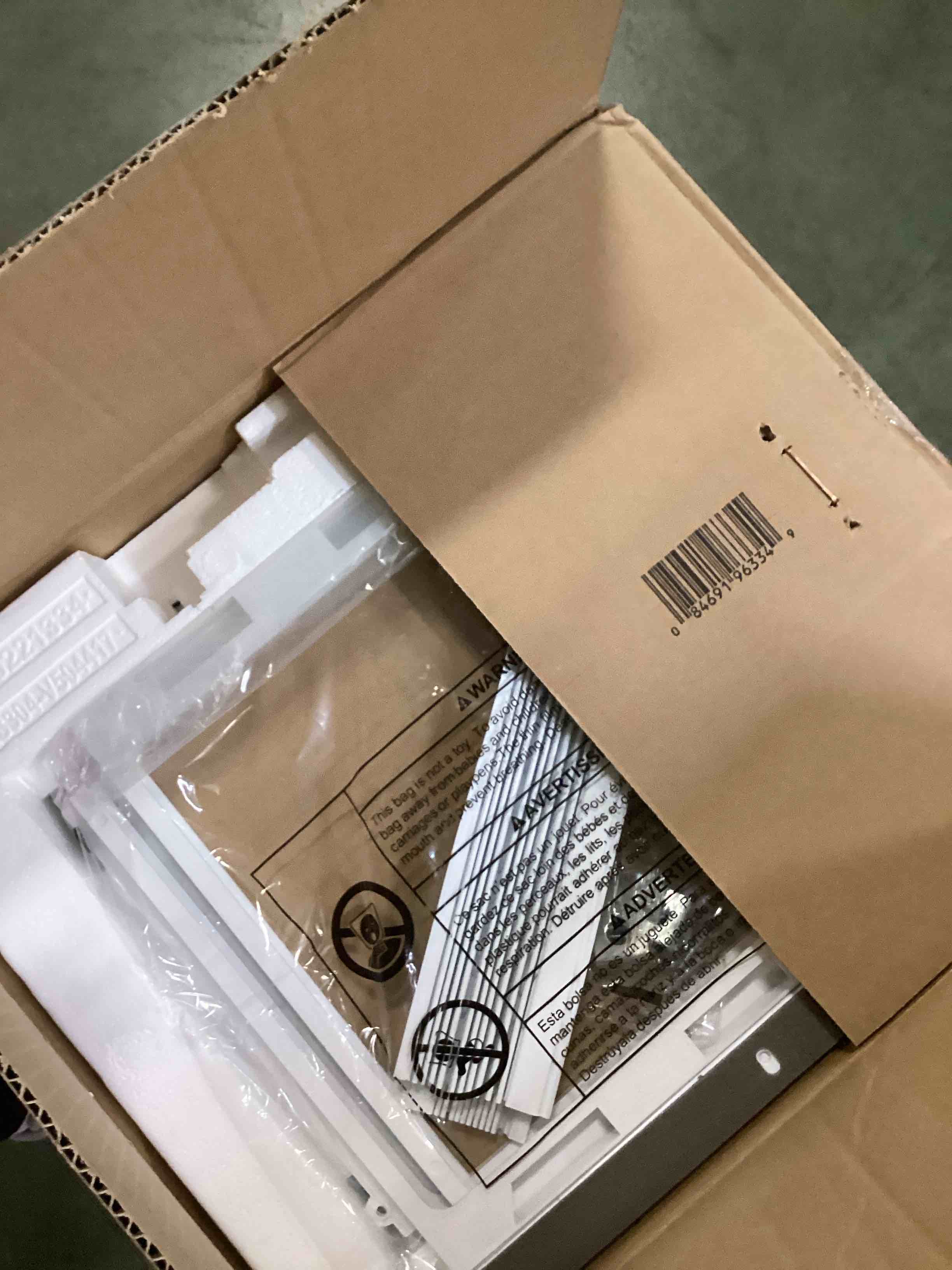 https://s3.amazonaws.com/lotting-images-prod/bidfta/GRA3529309_1749041113663.jpeg