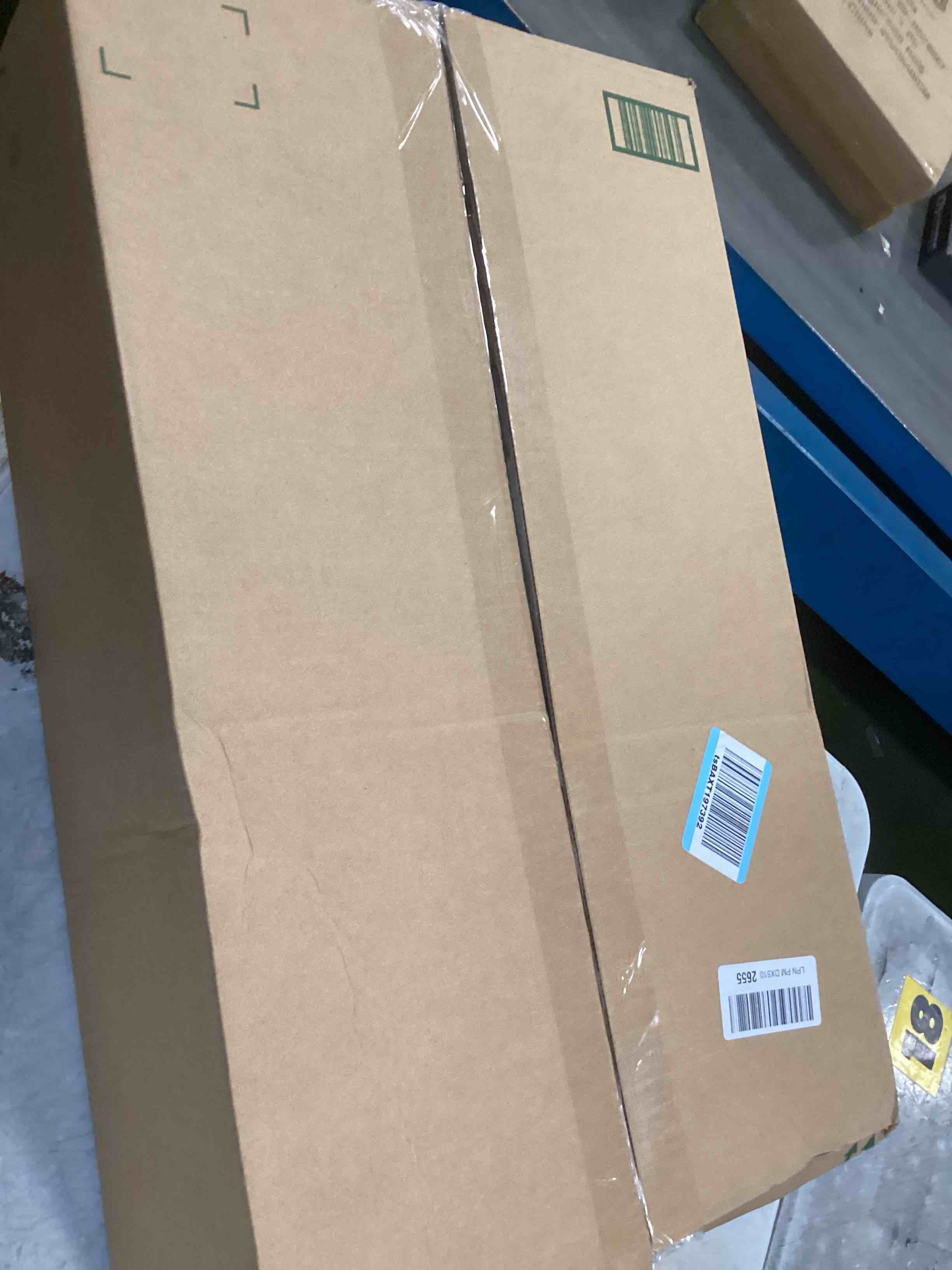 https://s3.amazonaws.com/lotting-images-prod/bidfta/GRA3529529_1749127539124.jpeg