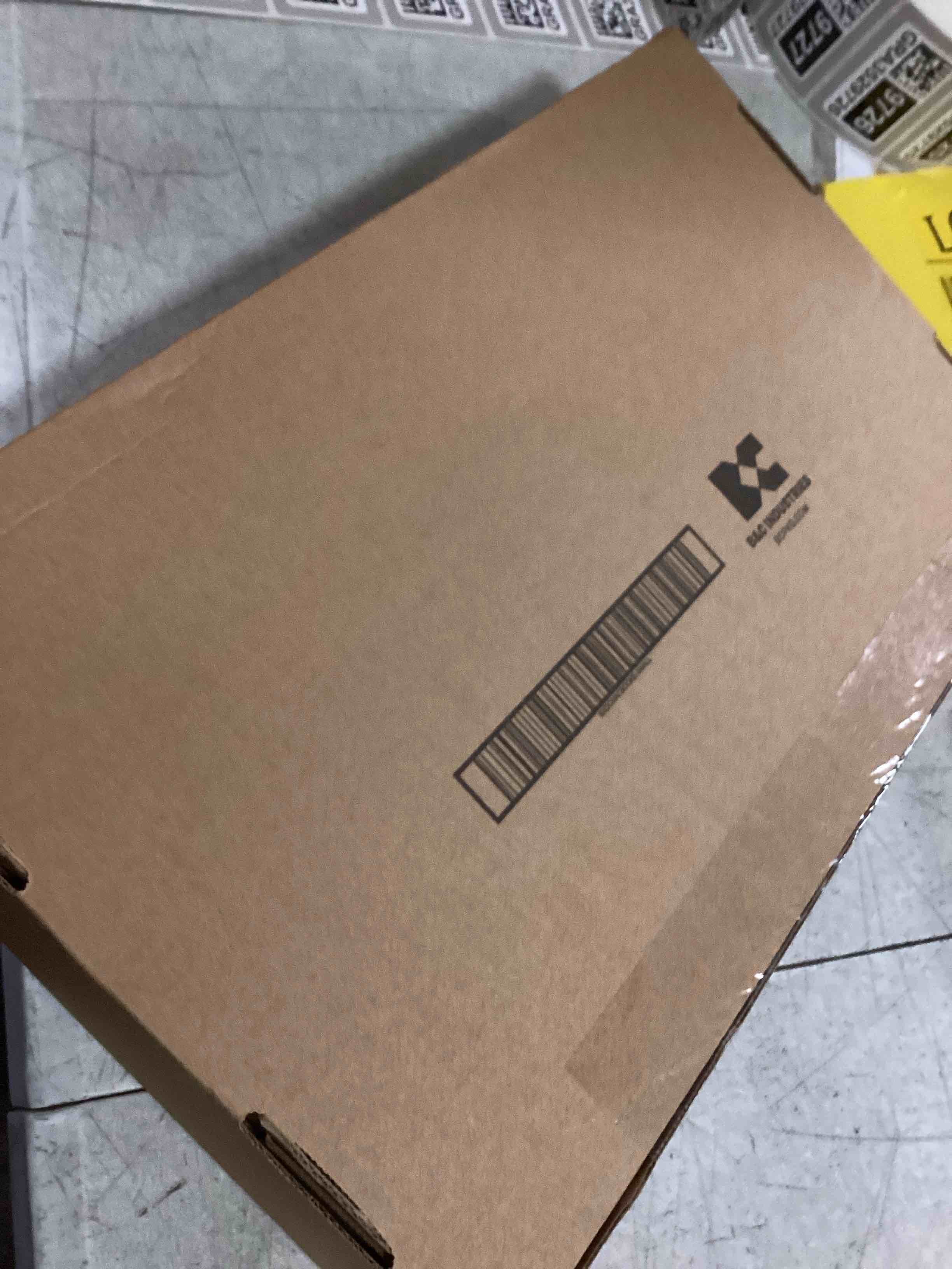 https://s3.amazonaws.com/lotting-images-prod/bidfta/GRA3529576_1749144440214.jpeg