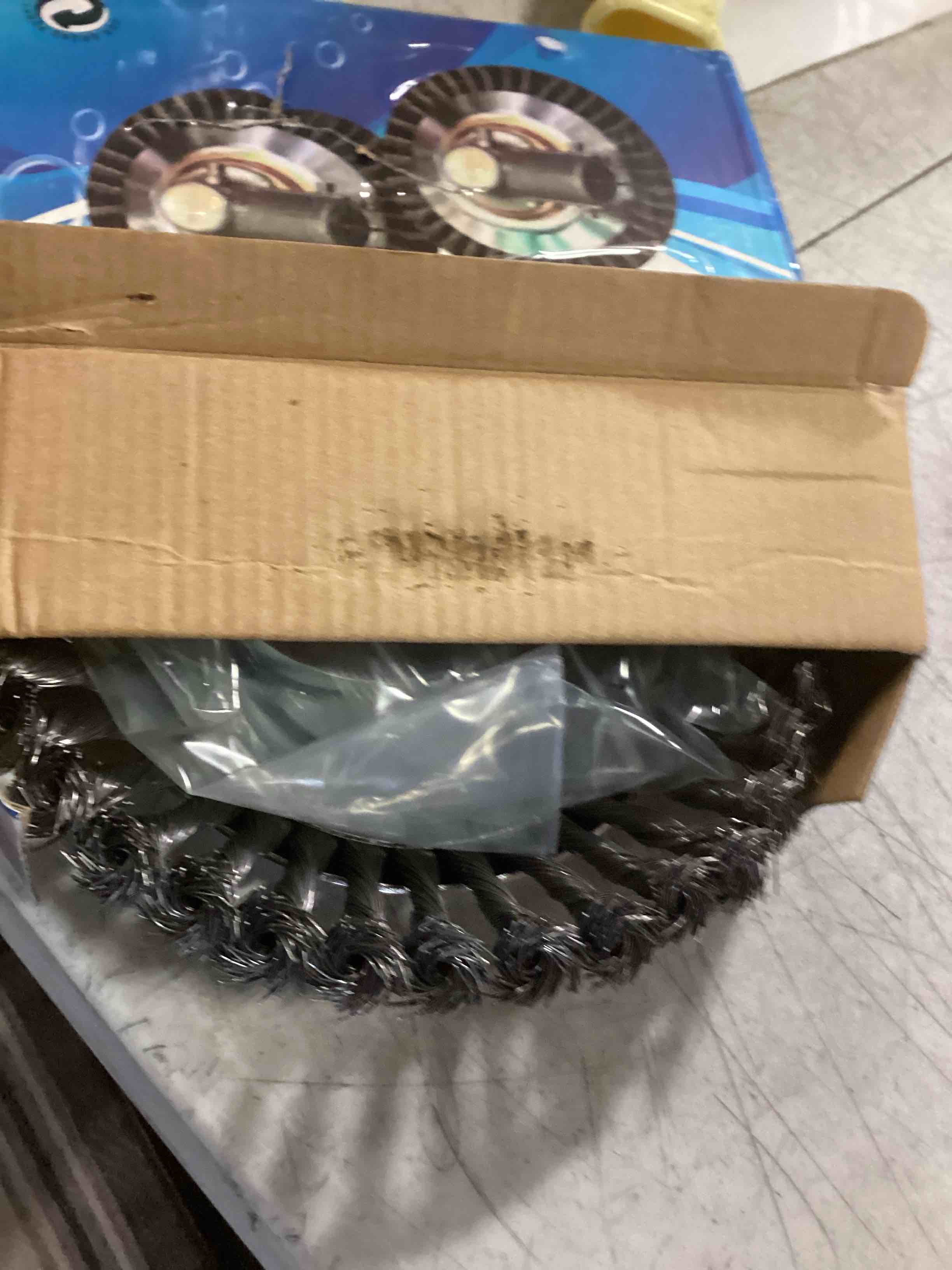 https://s3.amazonaws.com/lotting-images-prod/bidfta/GRA3529618_1749137658423.jpeg