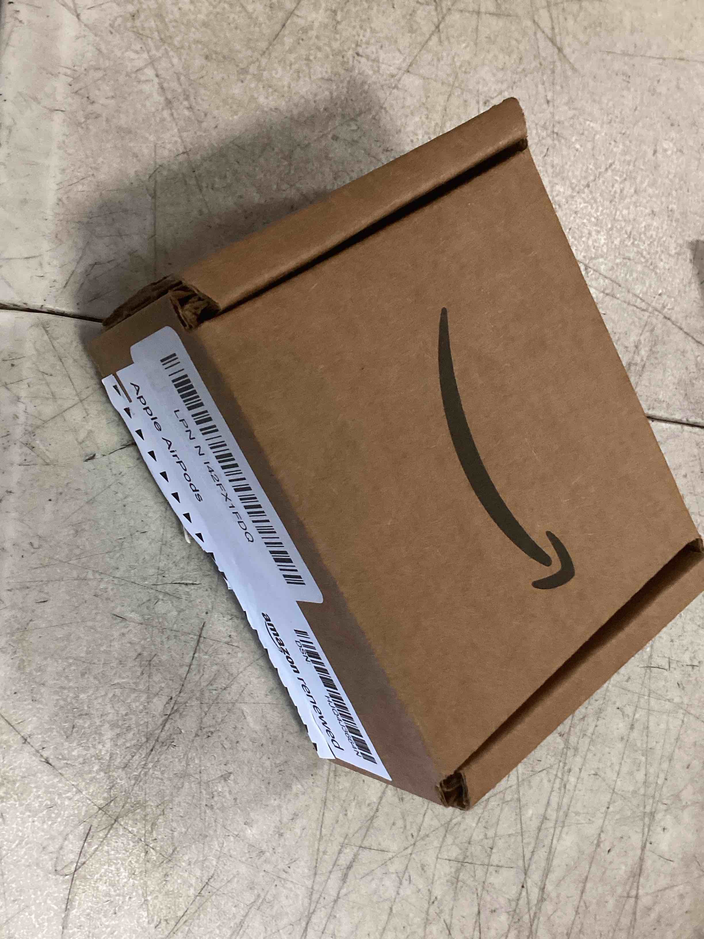 https://s3.amazonaws.com/lotting-images-prod/bidfta/GRA3529732_1749149094838.jpeg