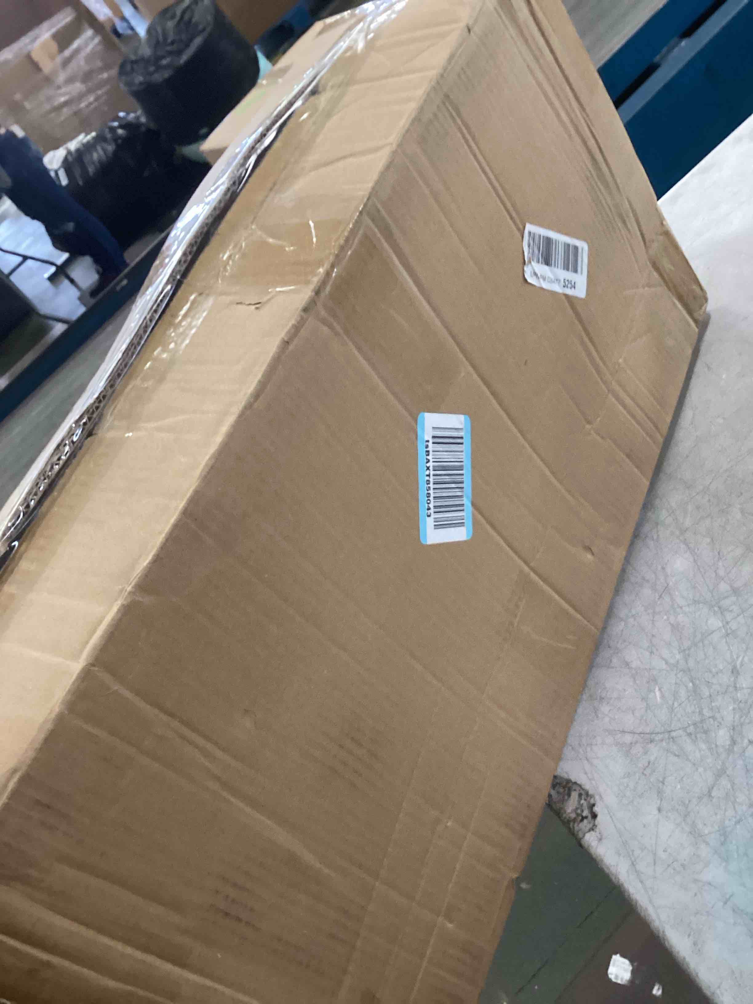https://s3.amazonaws.com/lotting-images-prod/bidfta/GRA3529893_1749297547795.jpeg