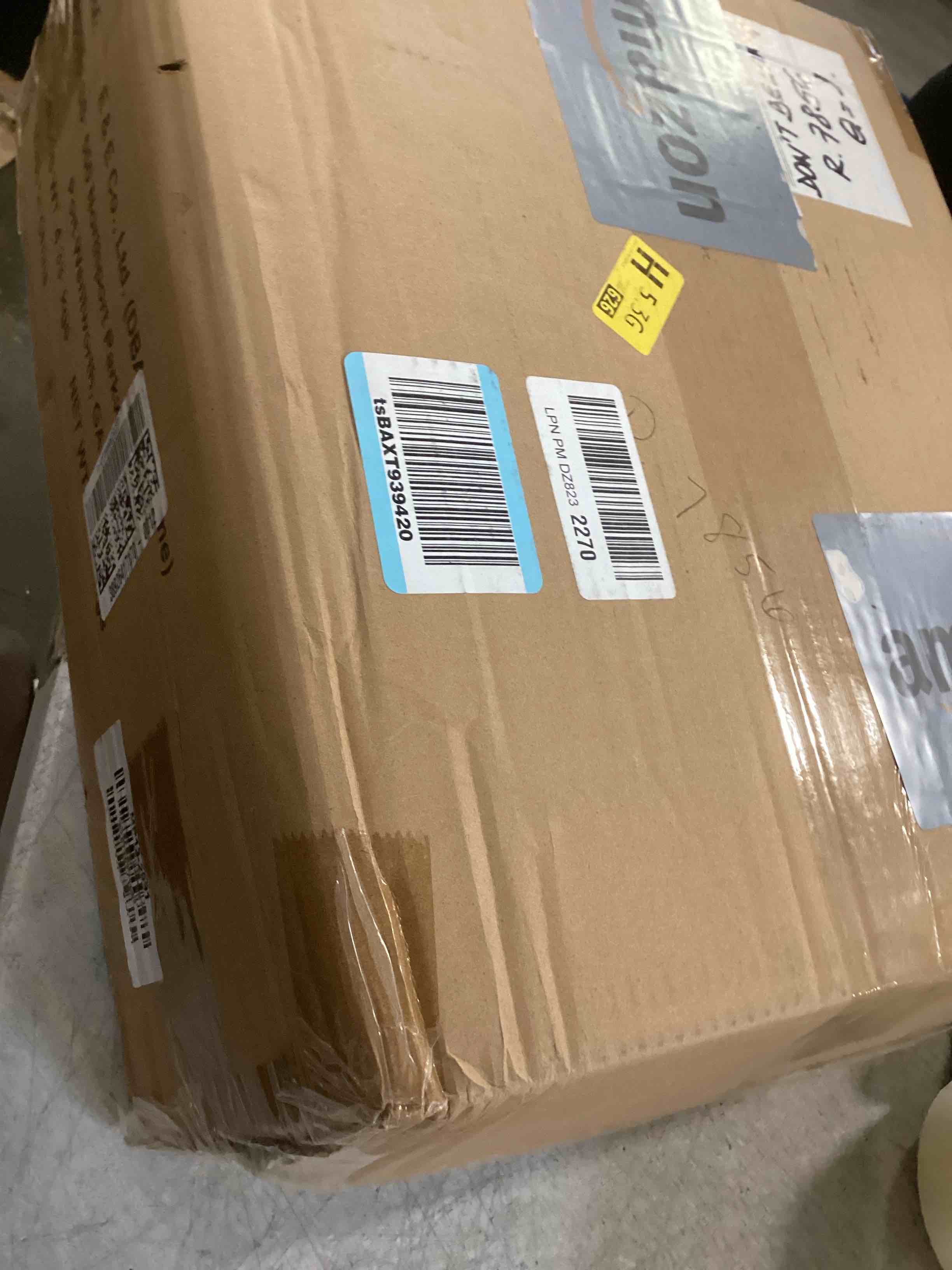 https://s3.amazonaws.com/lotting-images-prod/bidfta/GRA3530797_1749667292022.jpeg