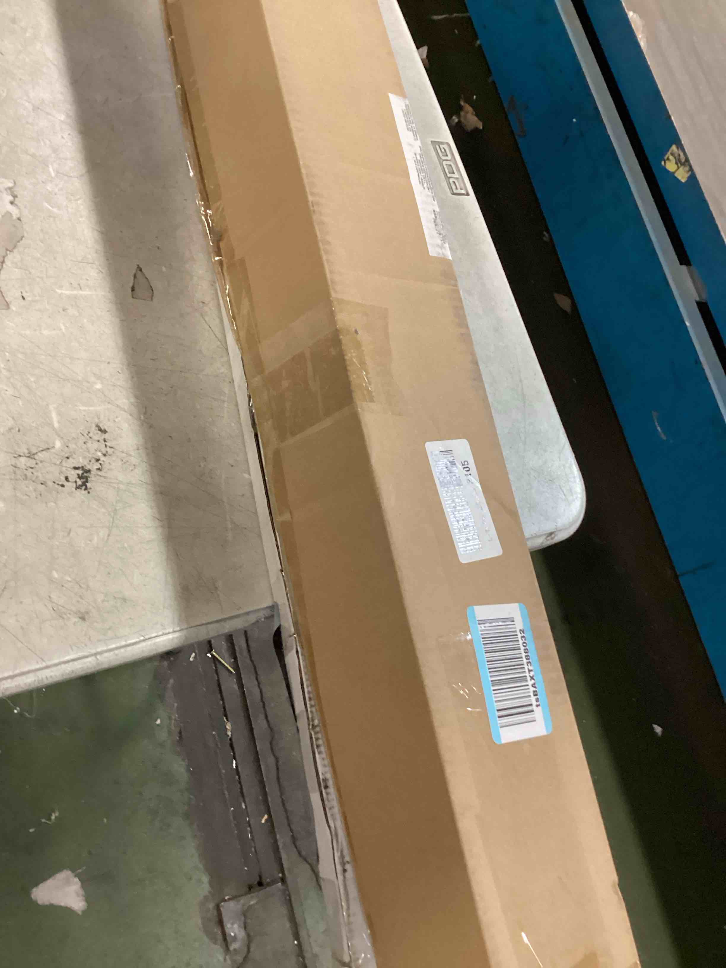 https://s3.amazonaws.com/lotting-images-prod/bidfta/GRA3531264_1749905001557.jpeg