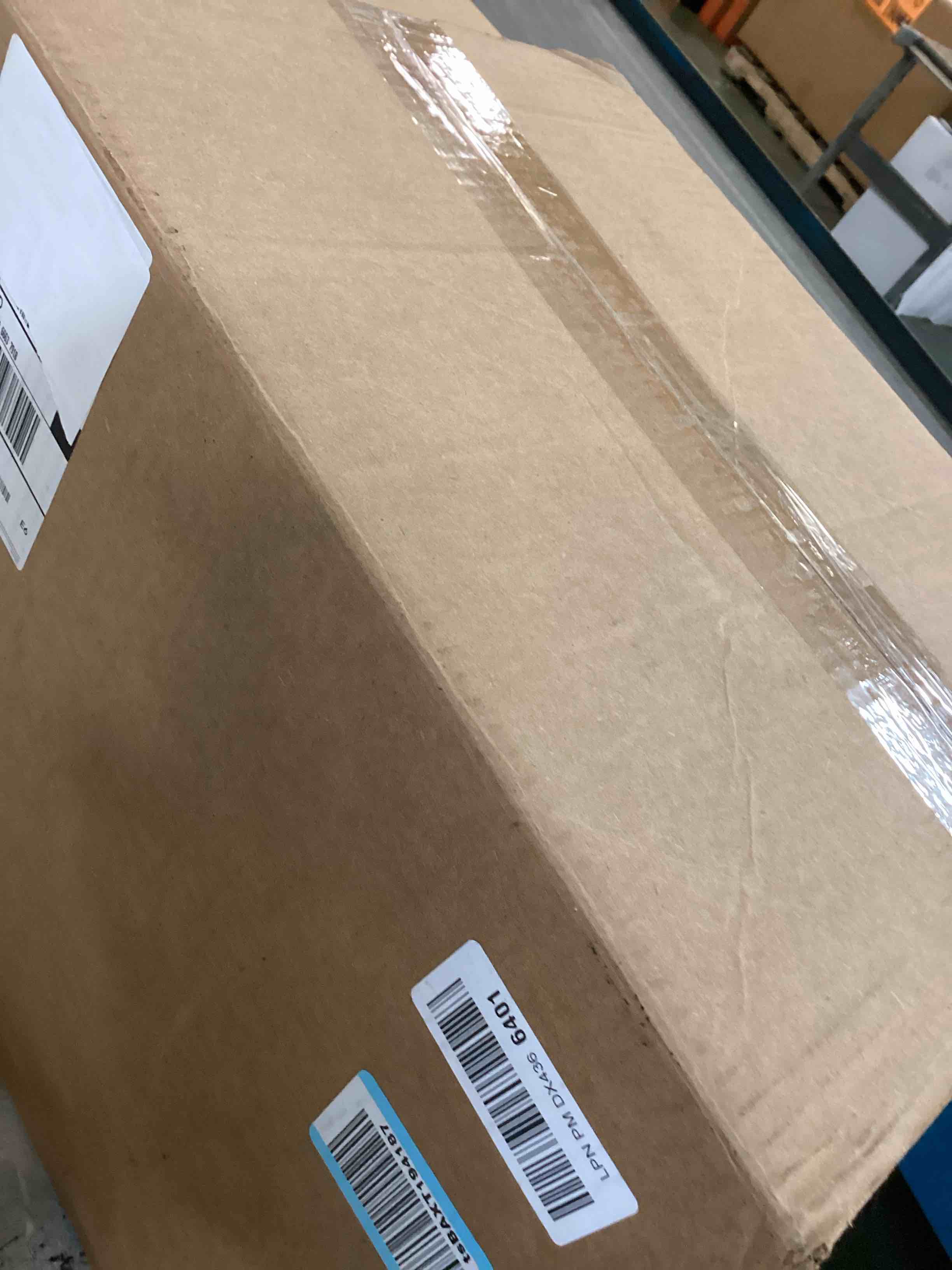 https://s3.amazonaws.com/lotting-images-prod/bidfta/GRA3531362_1749919784421.jpeg