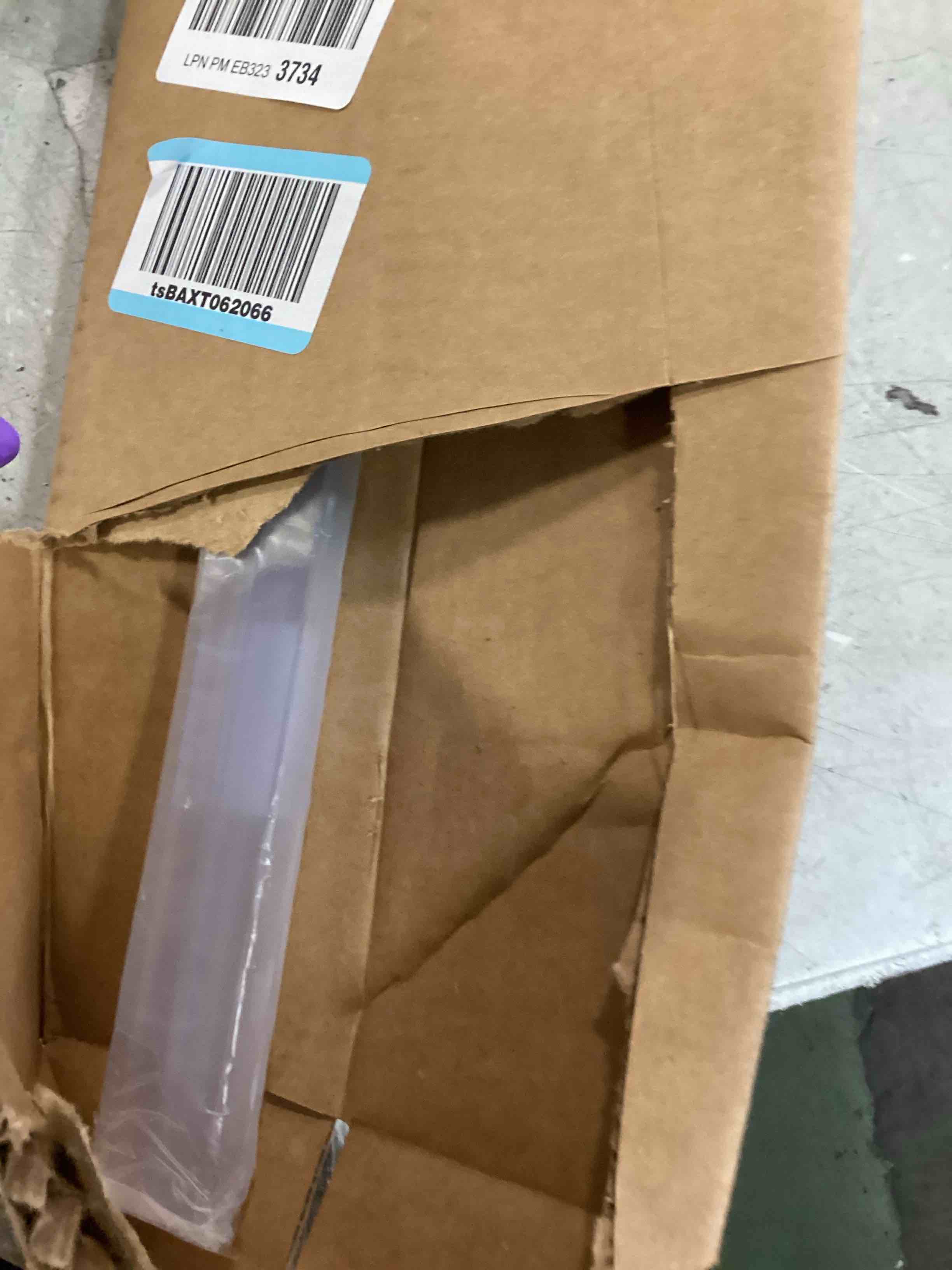 https://s3.amazonaws.com/lotting-images-prod/bidfta/GRA3531422_1749910918120.jpeg